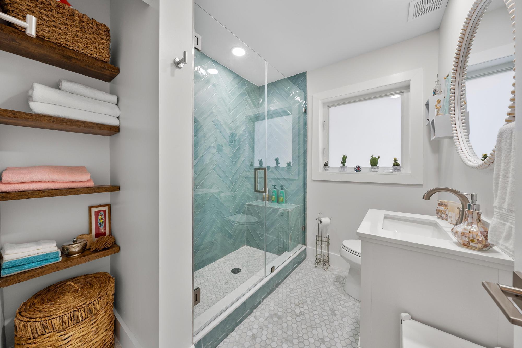 517 Gulf, North Palm Beach FL 33408