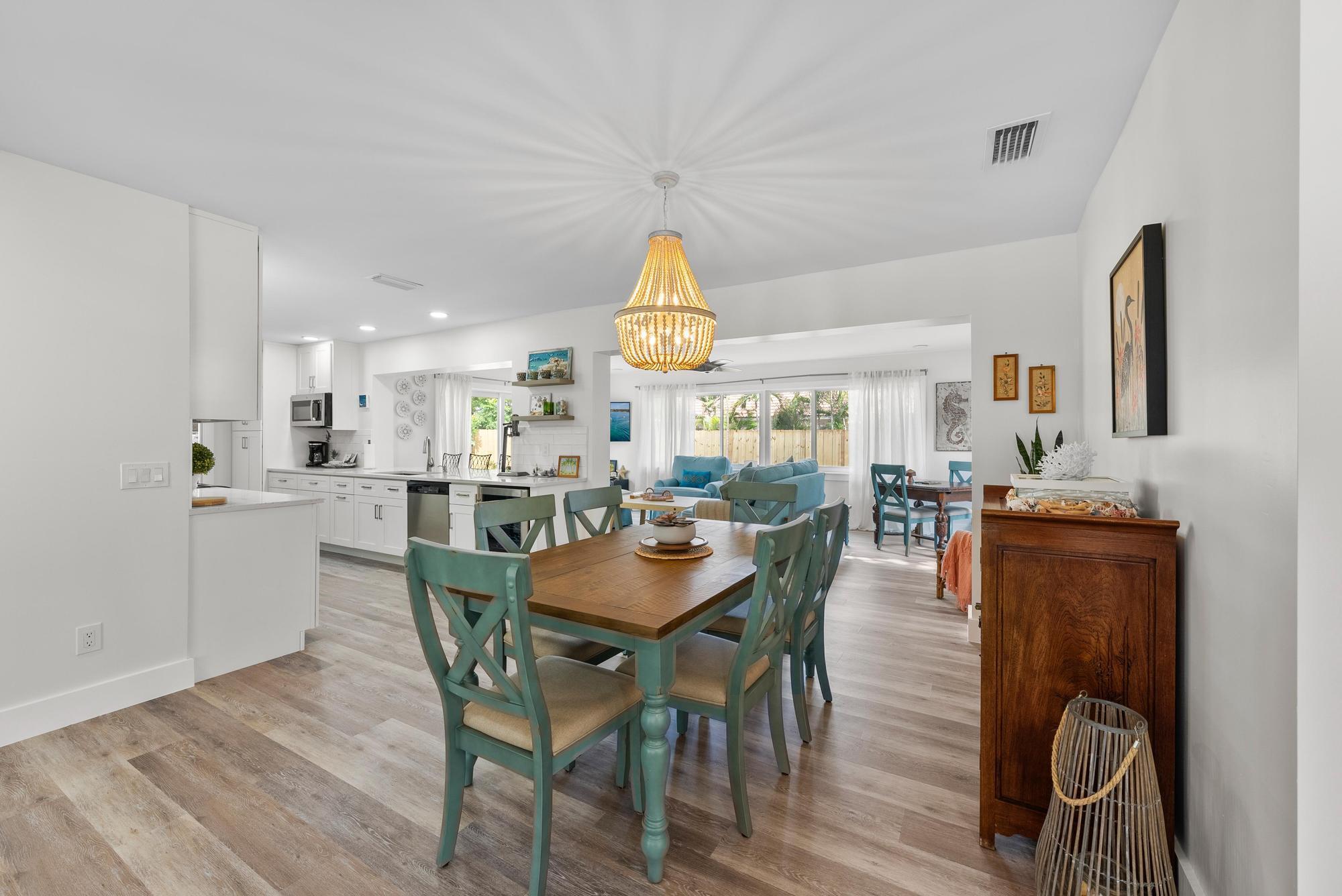 517 Gulf, North Palm Beach FL 33408