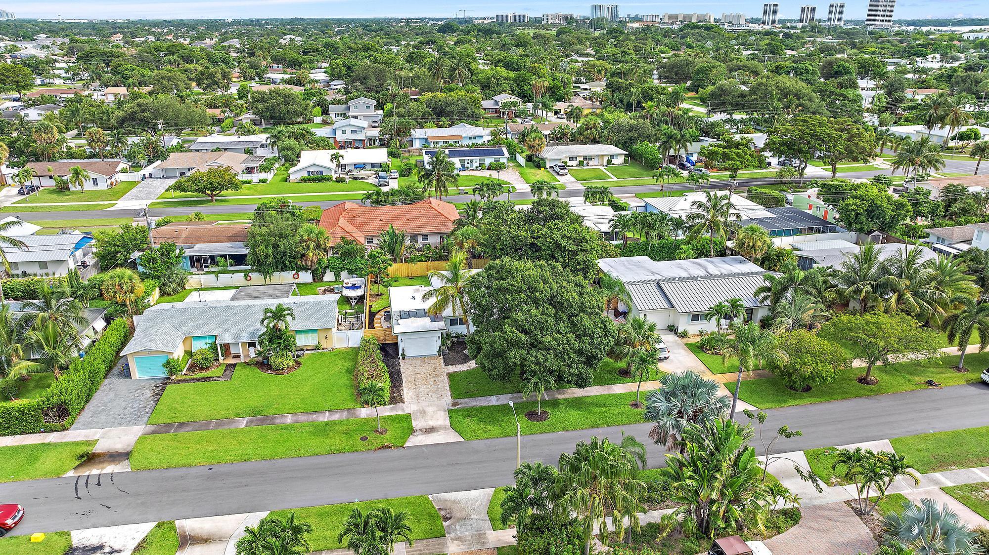 517 Gulf, North Palm Beach FL 33408