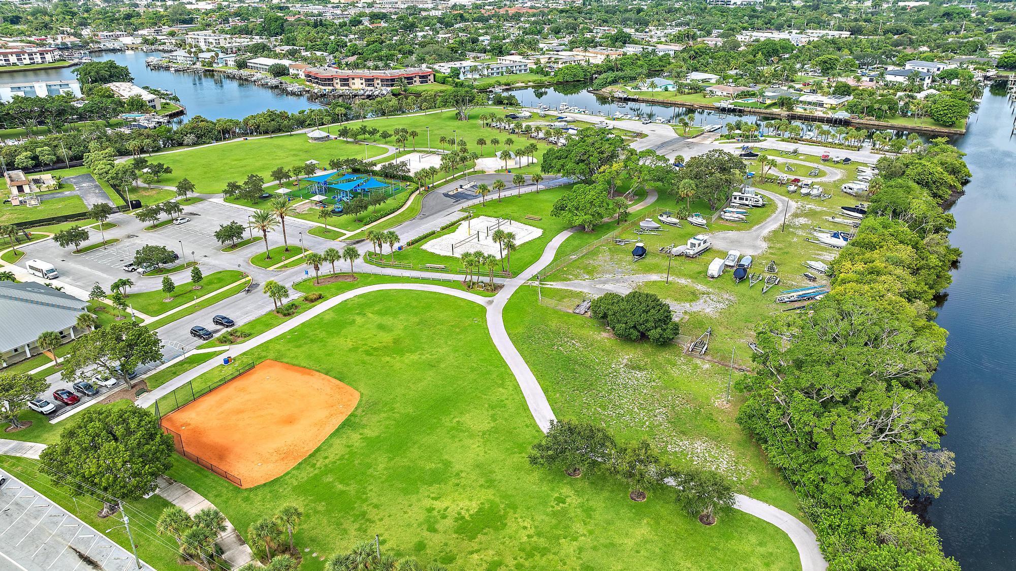 517 Gulf, North Palm Beach FL 33408