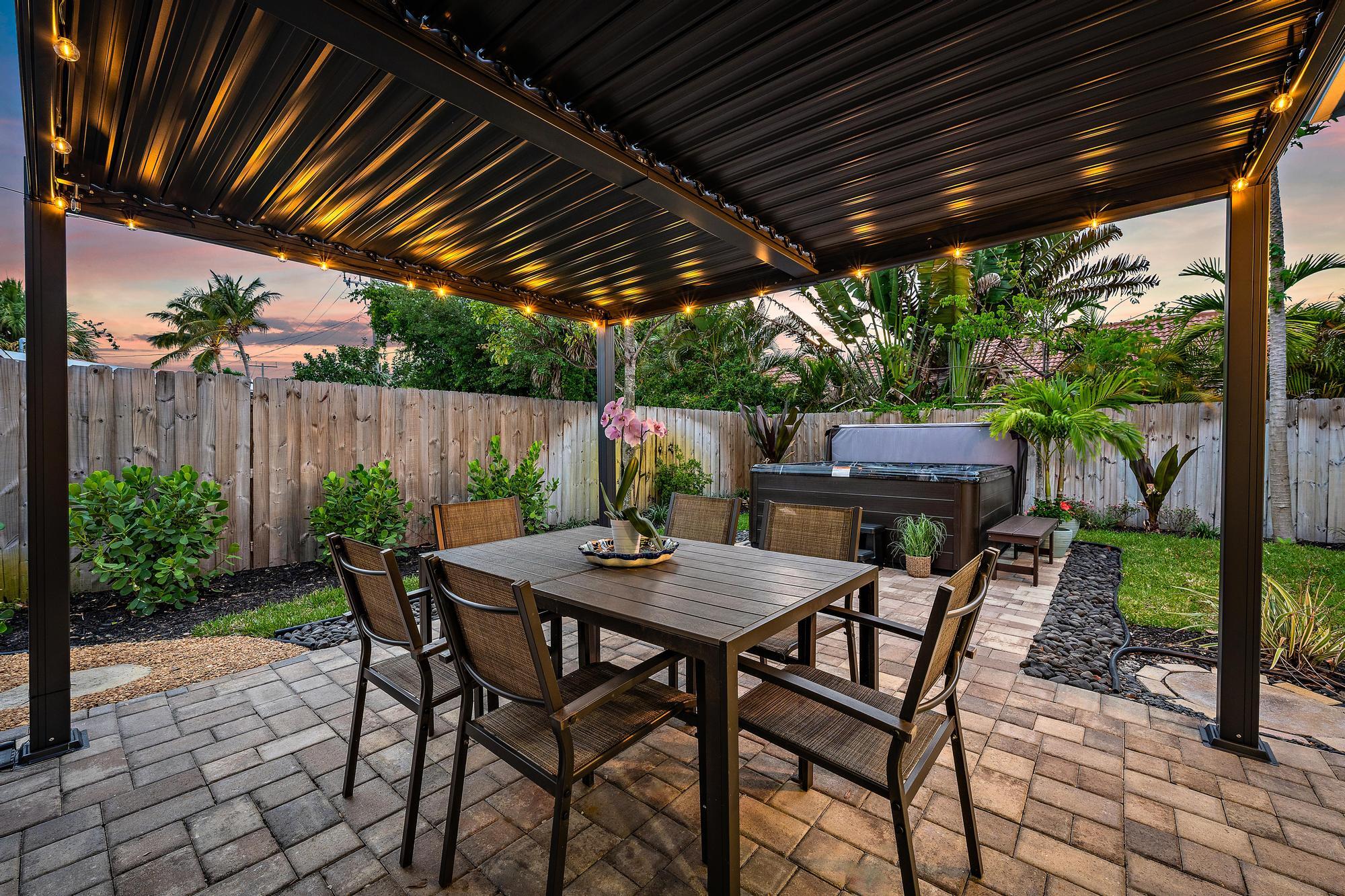 517 Gulf, North Palm Beach FL 33408
