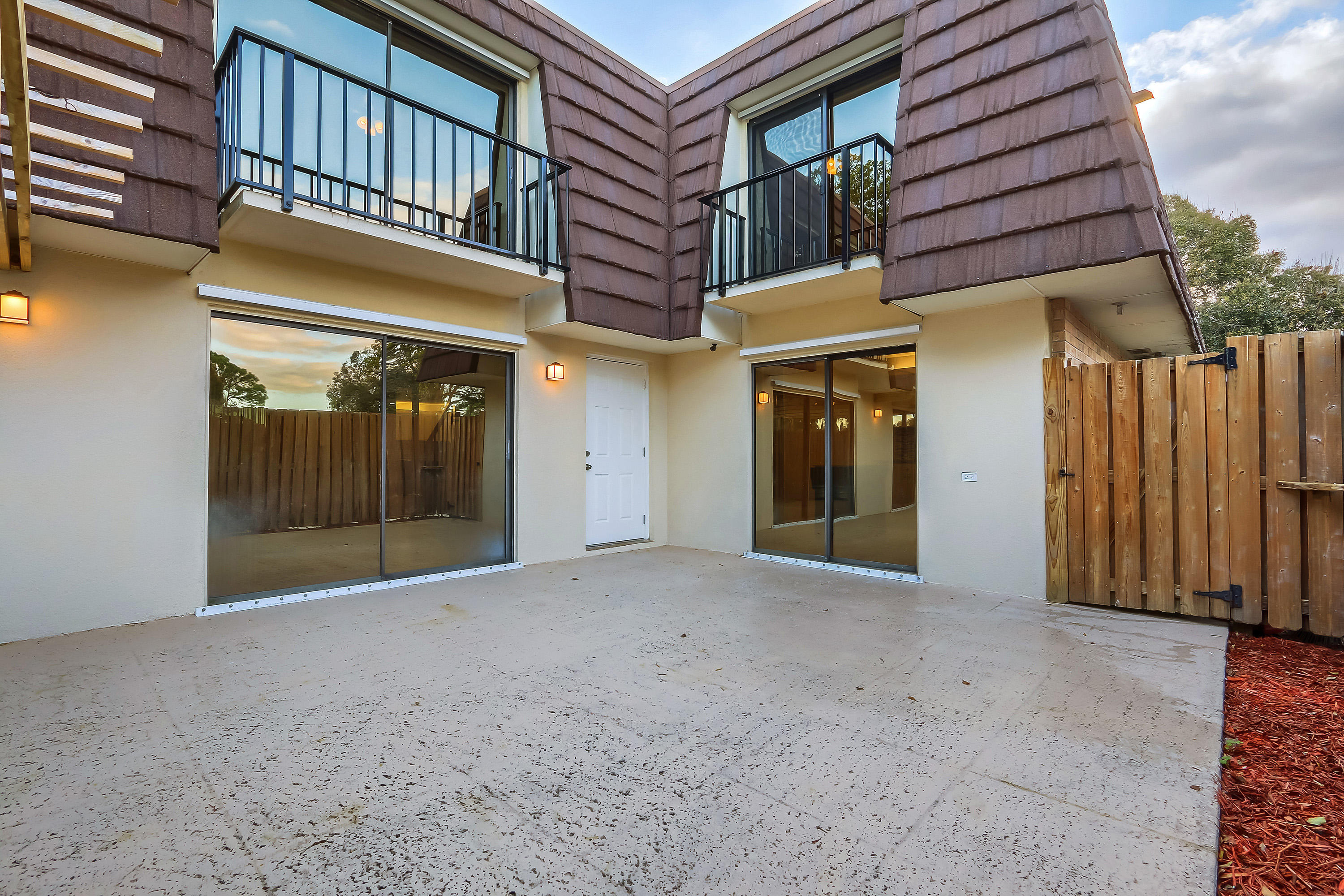 2403 24th, Palm Beach Gardens FL 33418