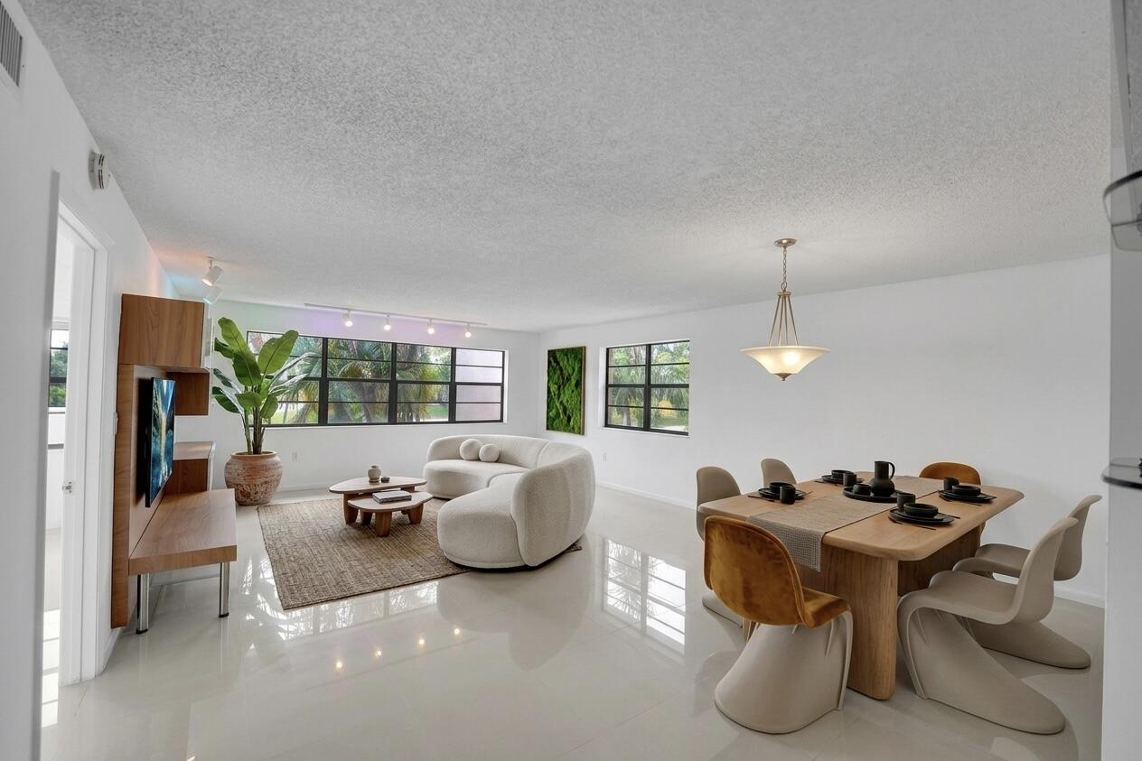 6654 Villa Sonrisa #421, Boca Raton FL 33433