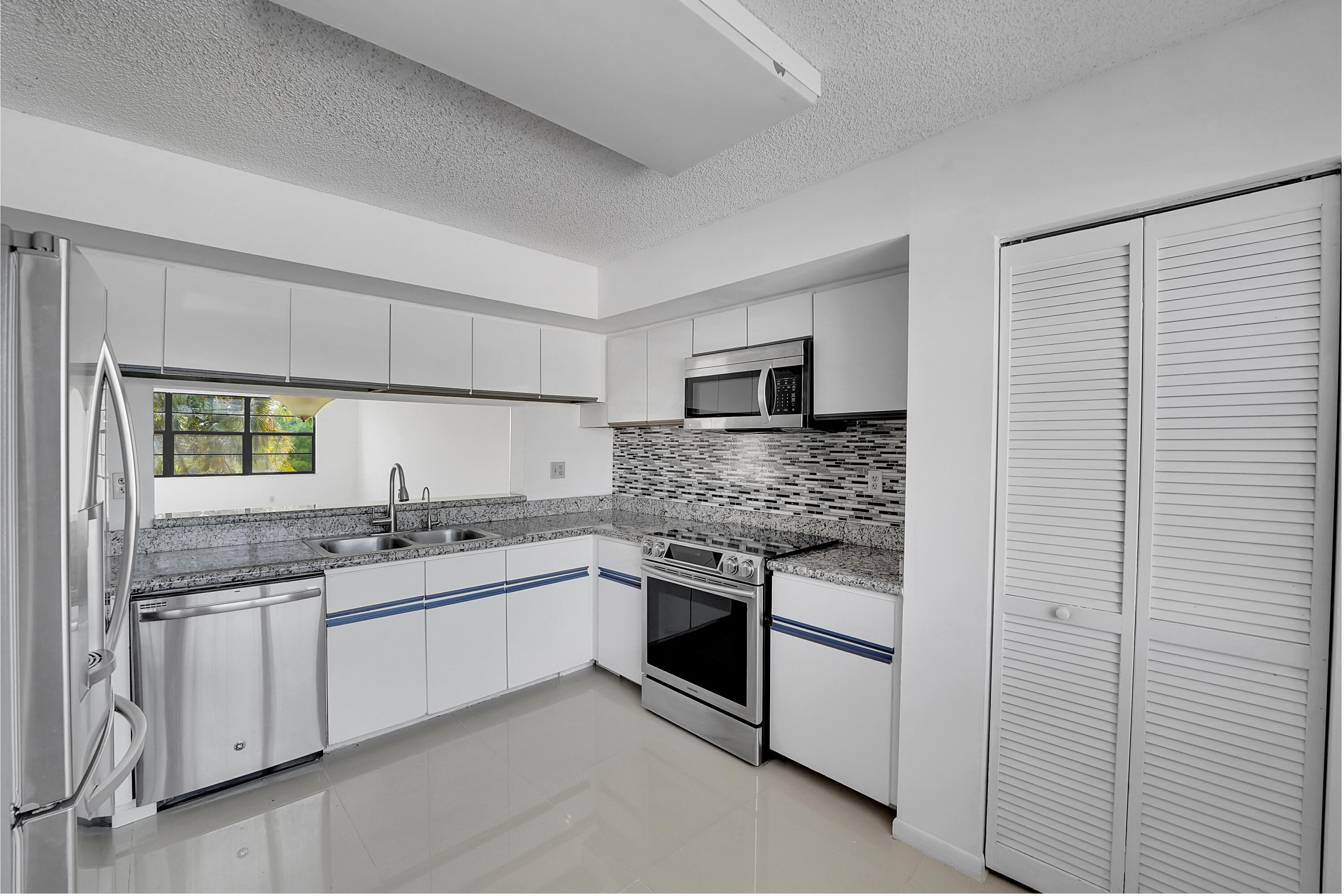 6654 Villa Sonrisa #421, Boca Raton FL 33433