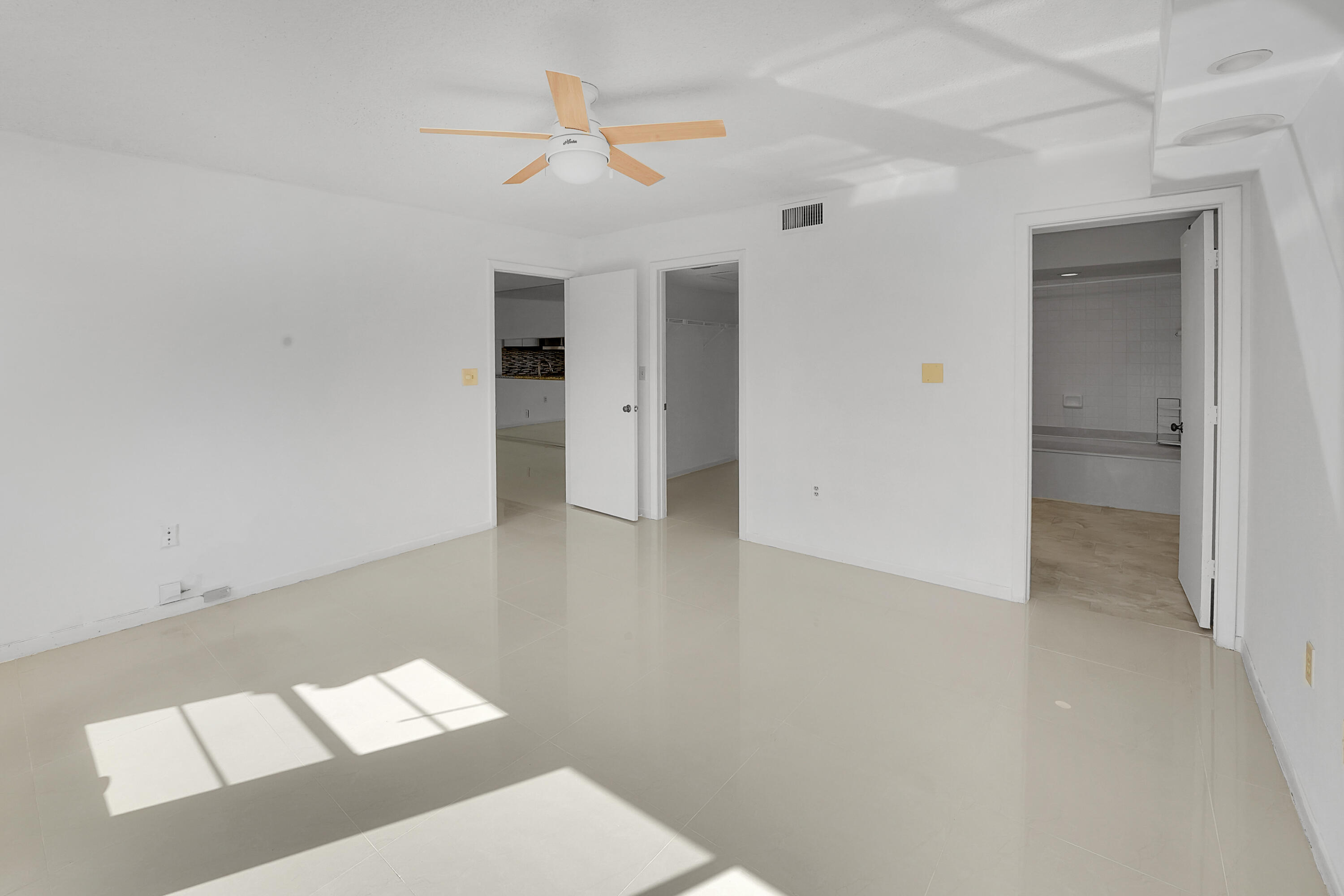 6654 Villa Sonrisa #421, Boca Raton FL 33433