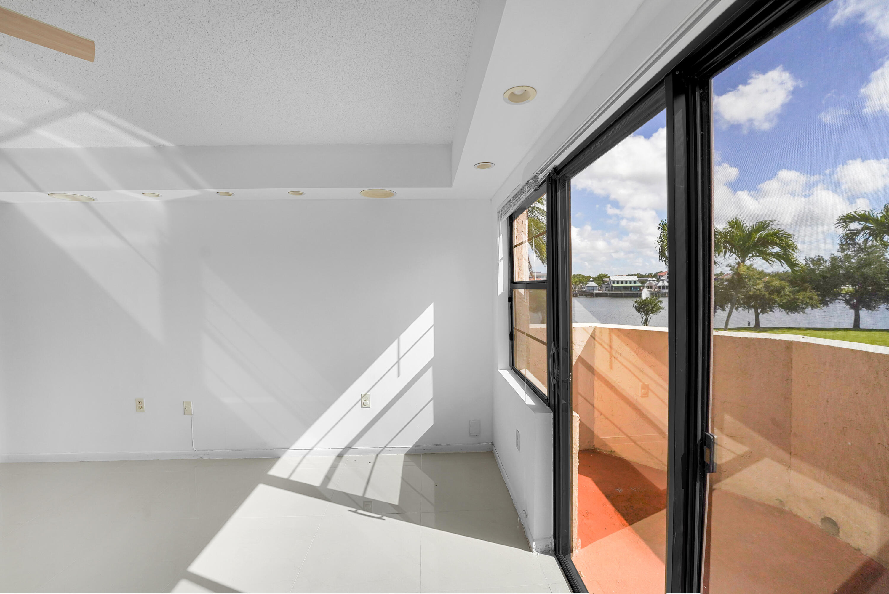 6654 Villa Sonrisa #421, Boca Raton FL 33433