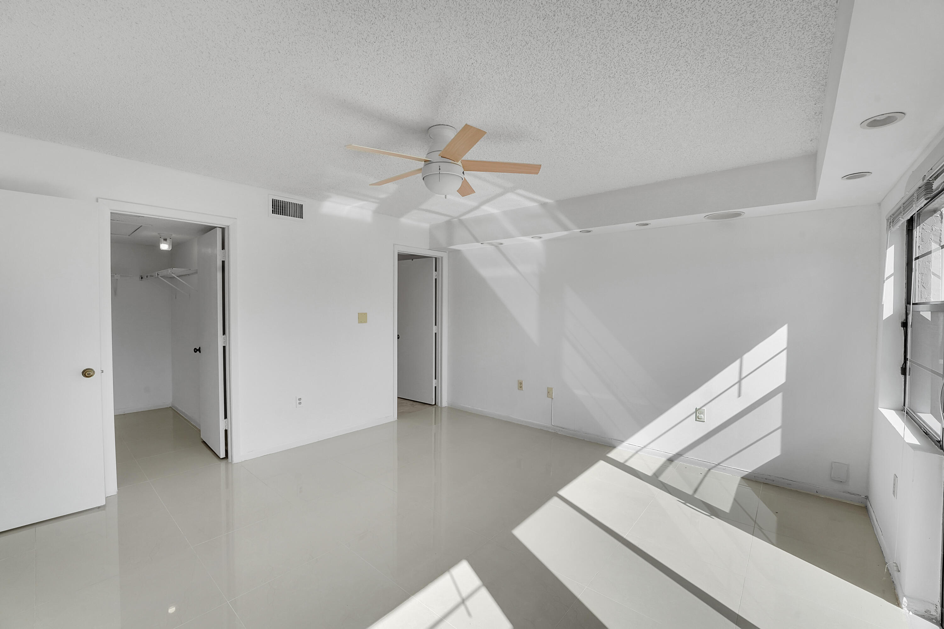 6654 Villa Sonrisa #421, Boca Raton FL 33433