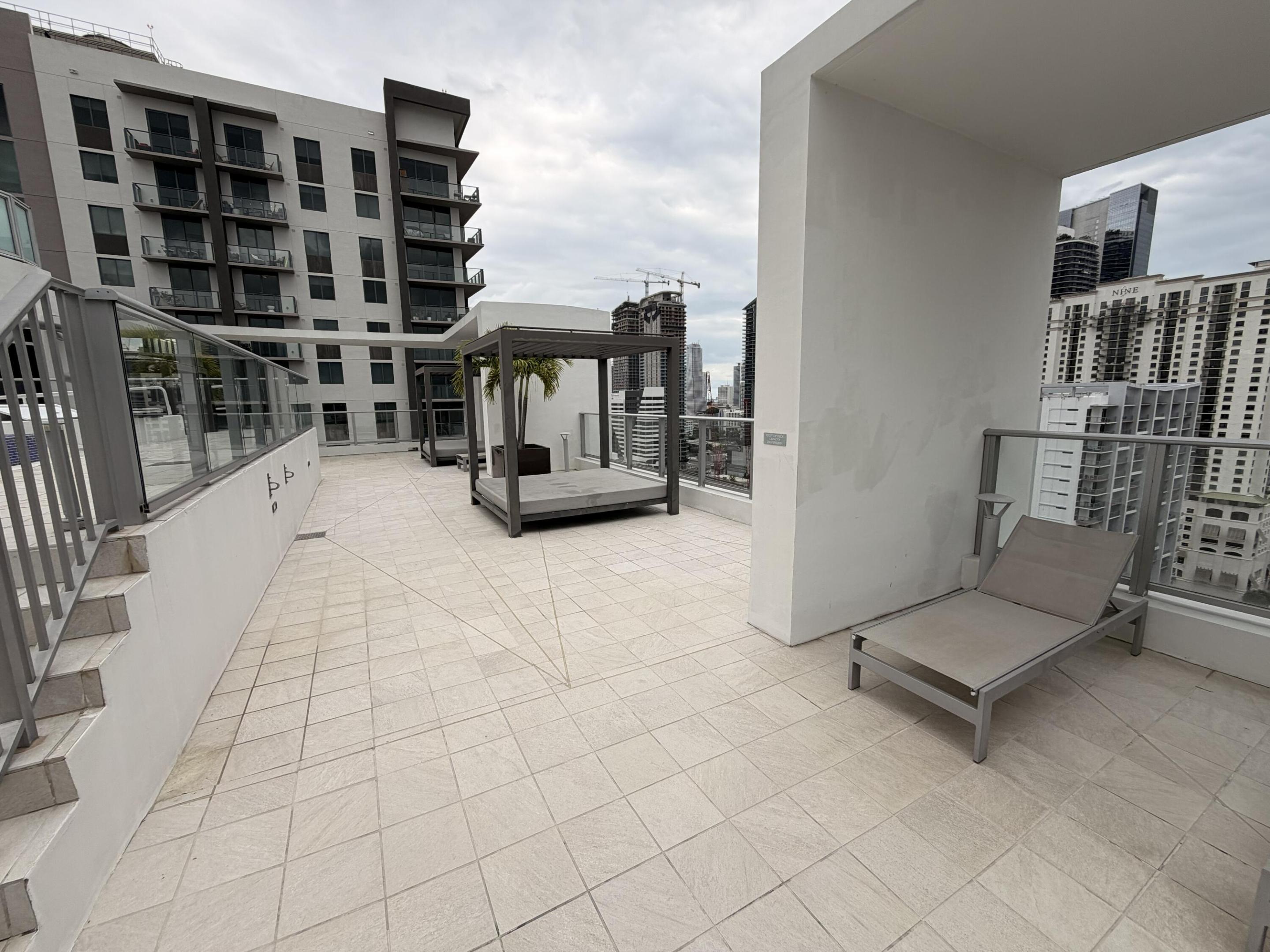 1010 SW 2nd #1107, Miami FL 33130