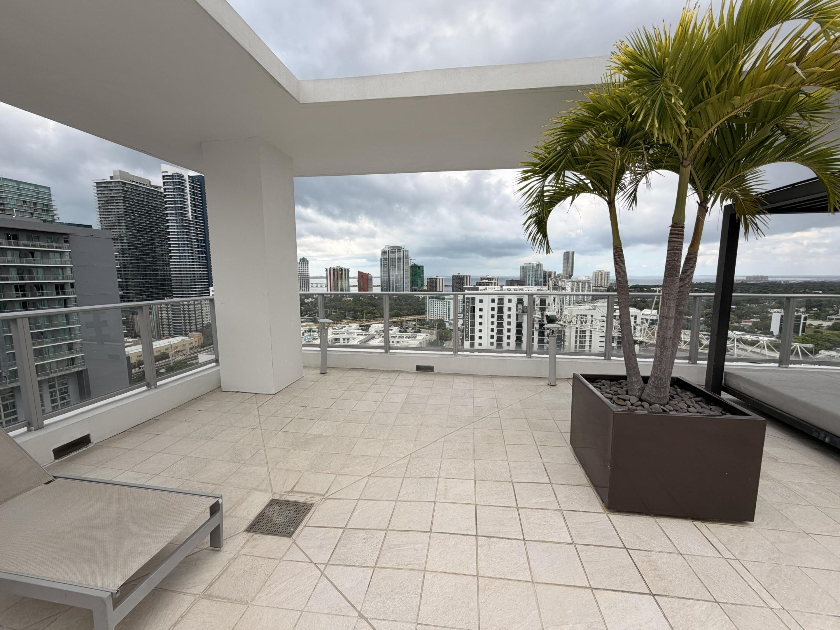 1010 SW 2nd #1107, Miami FL 33130