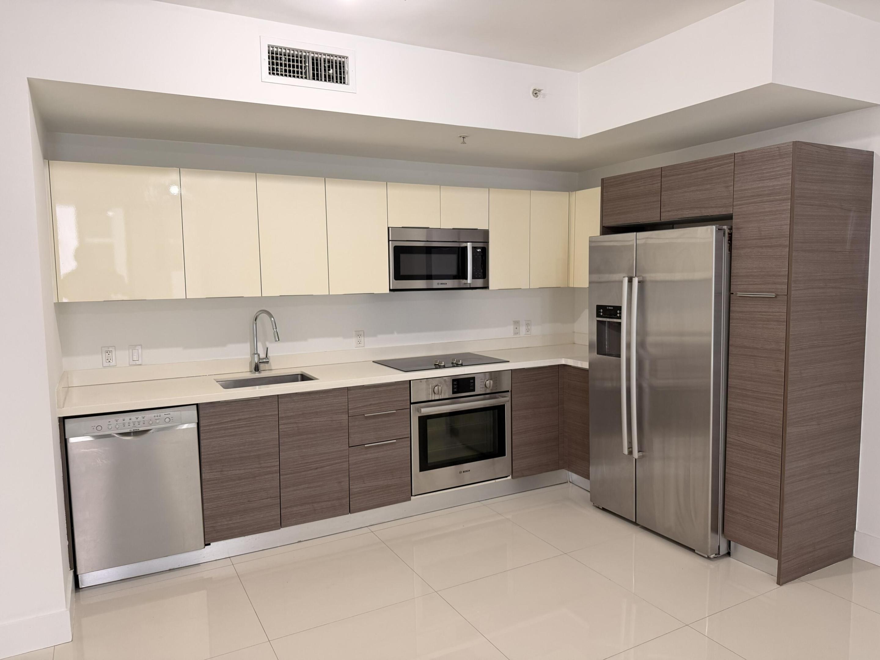 1010 SW 2nd #1107, Miami FL 33130