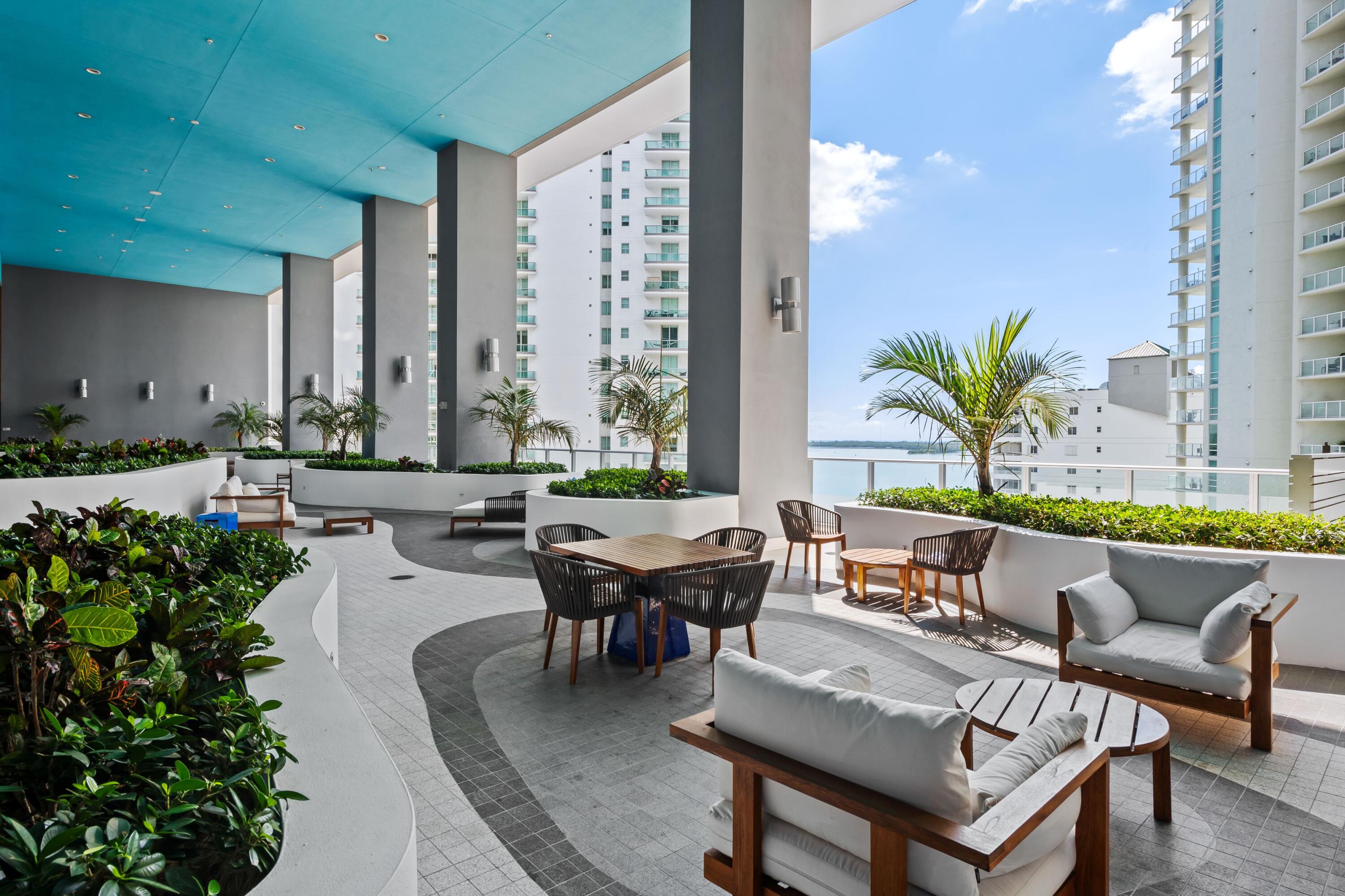 1300 Brickell Bay #1005, Miami FL 33131