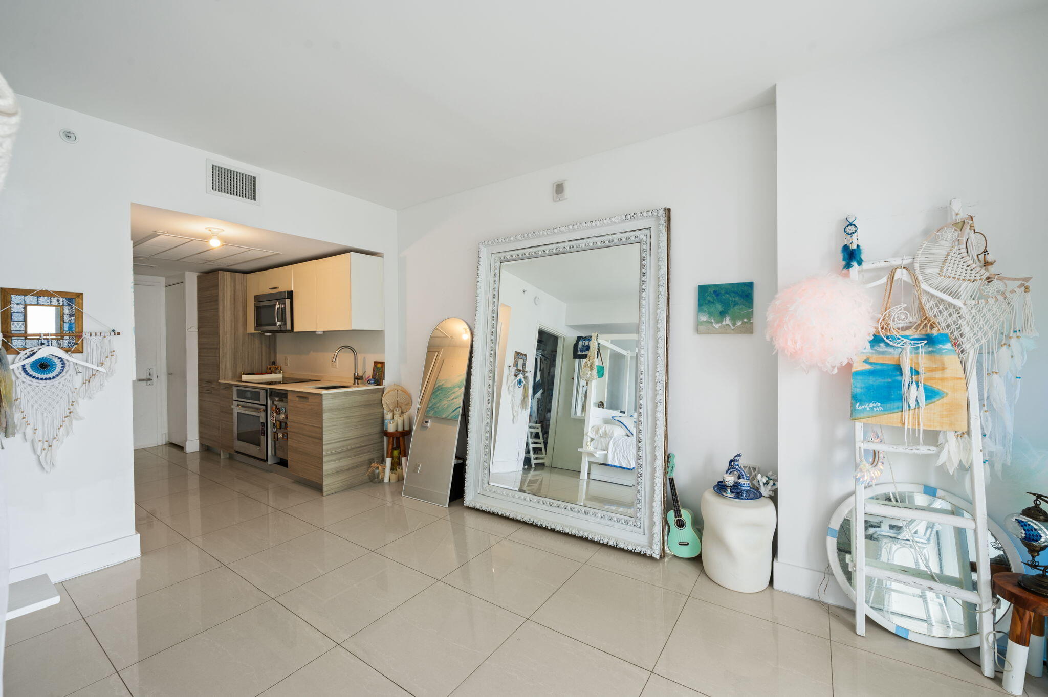 1300 Brickell Bay #1005, Miami FL 33131