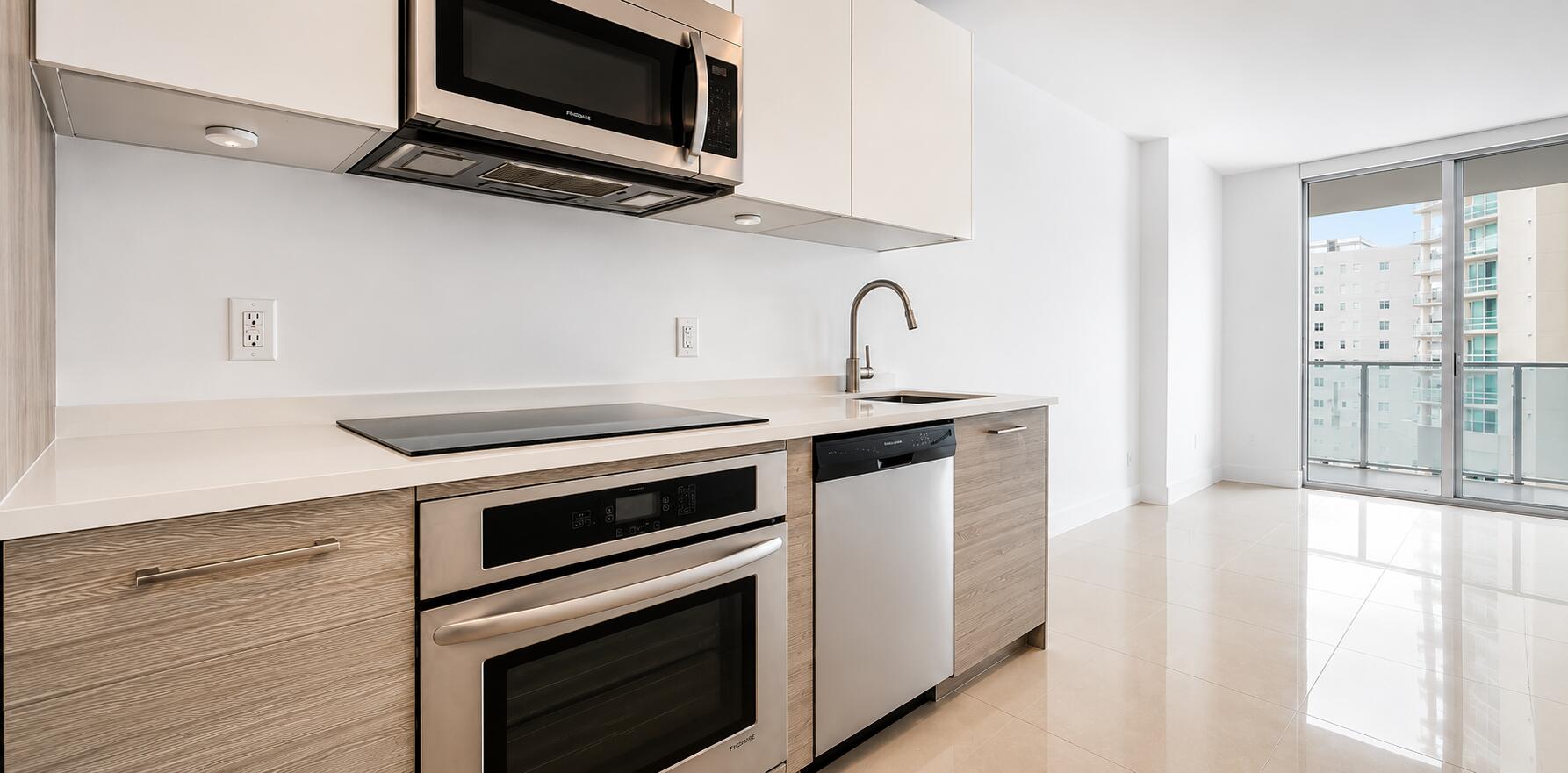1300 Brickell Bay #1005, Miami FL 33131