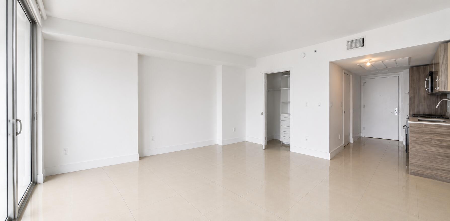 1300 Brickell Bay #1005, Miami FL 33131