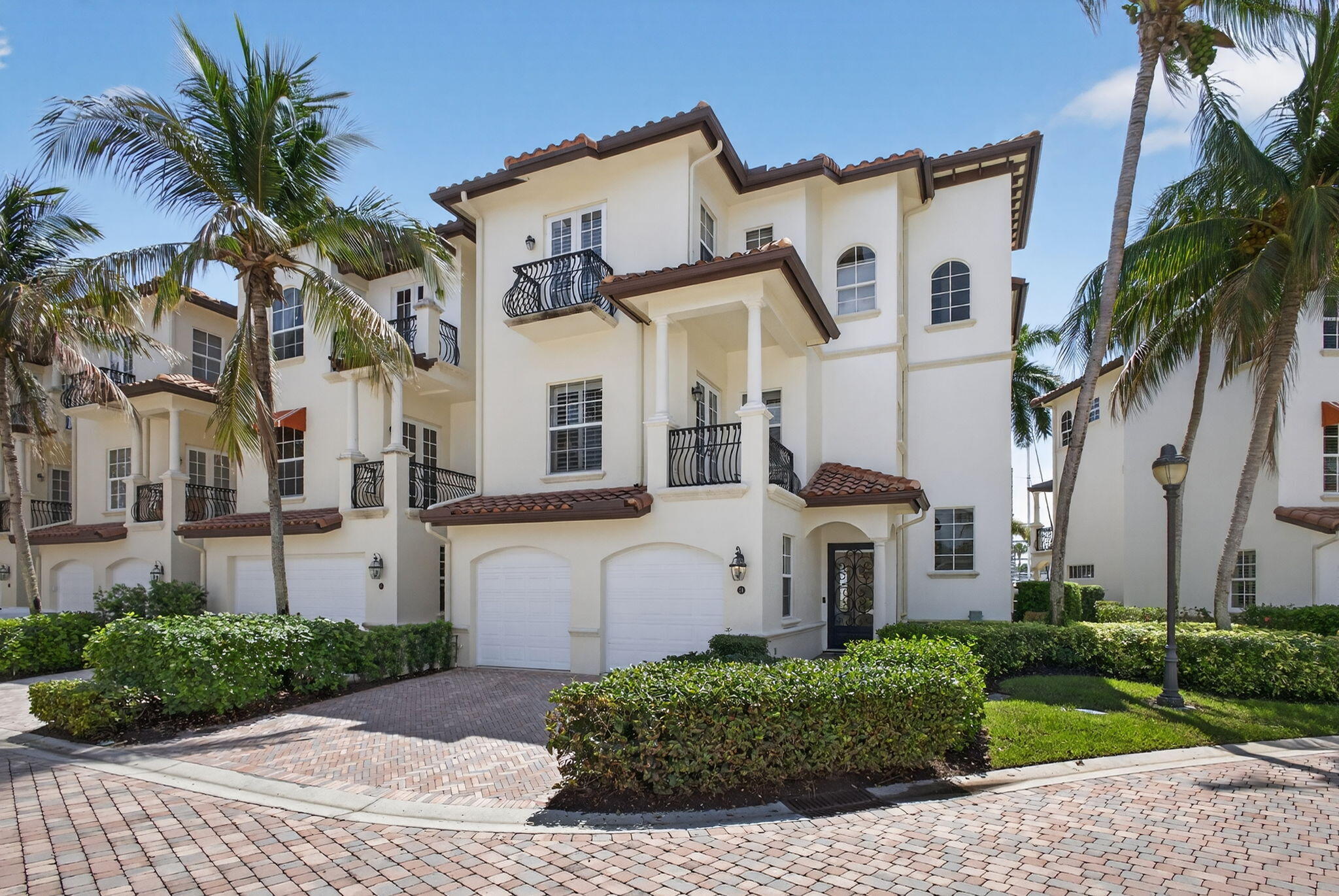 24 Marina Gardens, Palm Beach Gardens FL 33410
