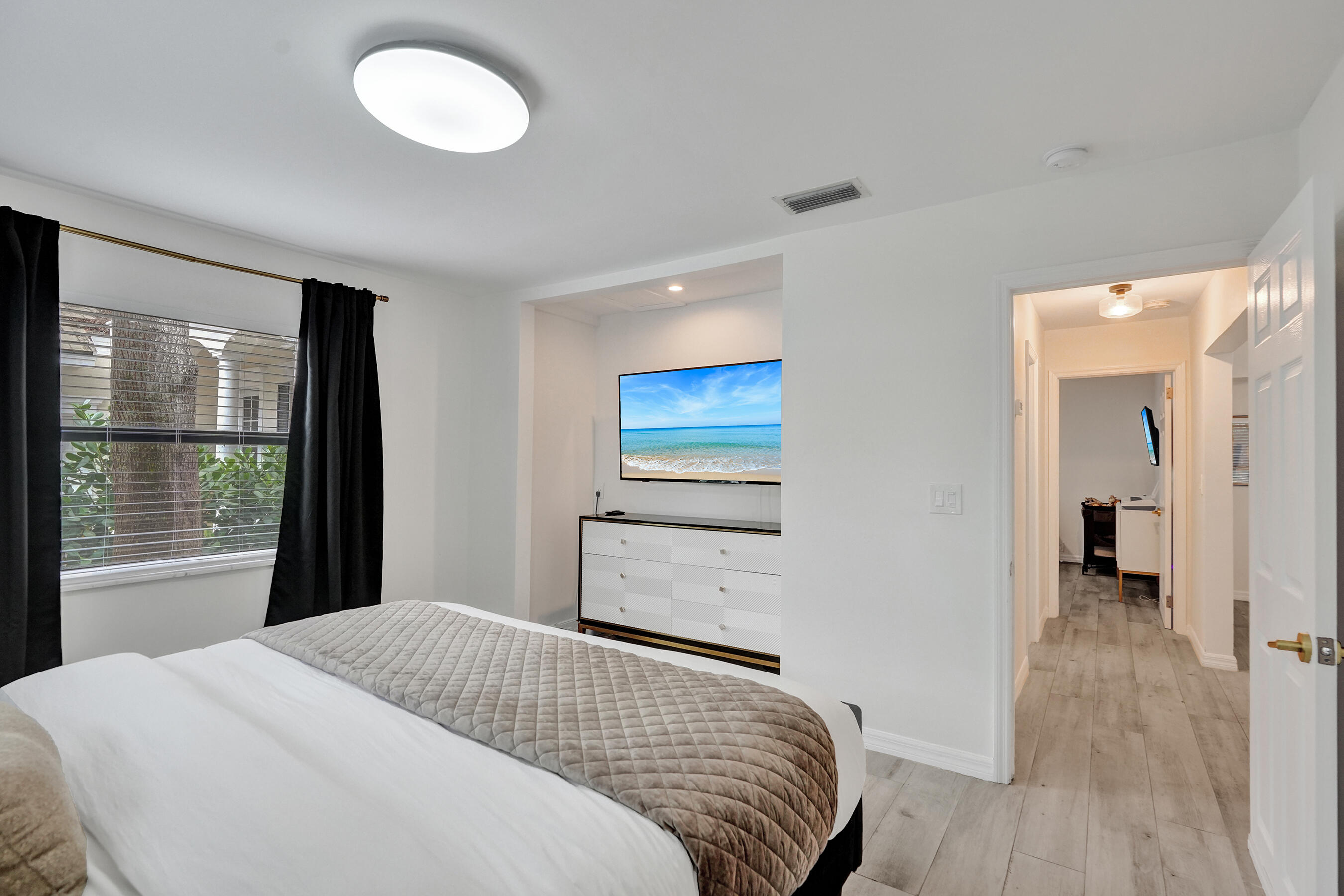 1606 SE 1st, Fort Lauderdale FL 33301
