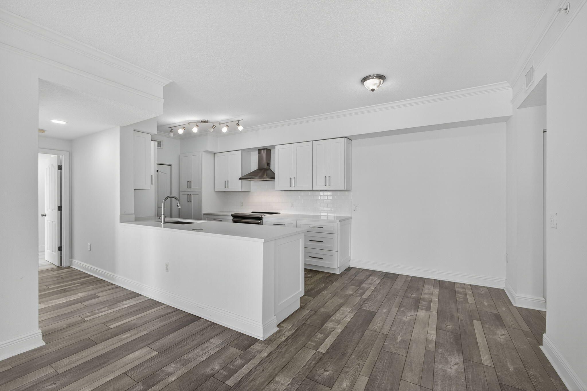 5301 Myrtlewood, Palm Beach Gardens FL 33418