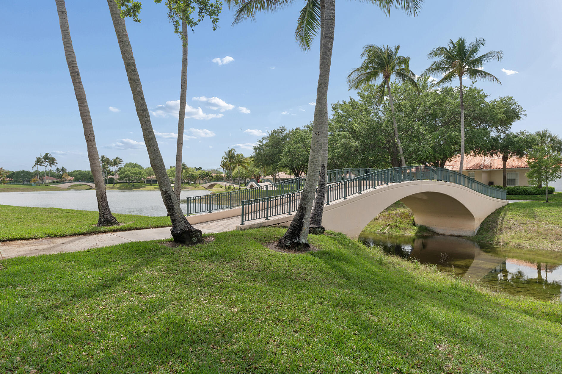 2525 Kittbuck, West Palm Beach FL 33411