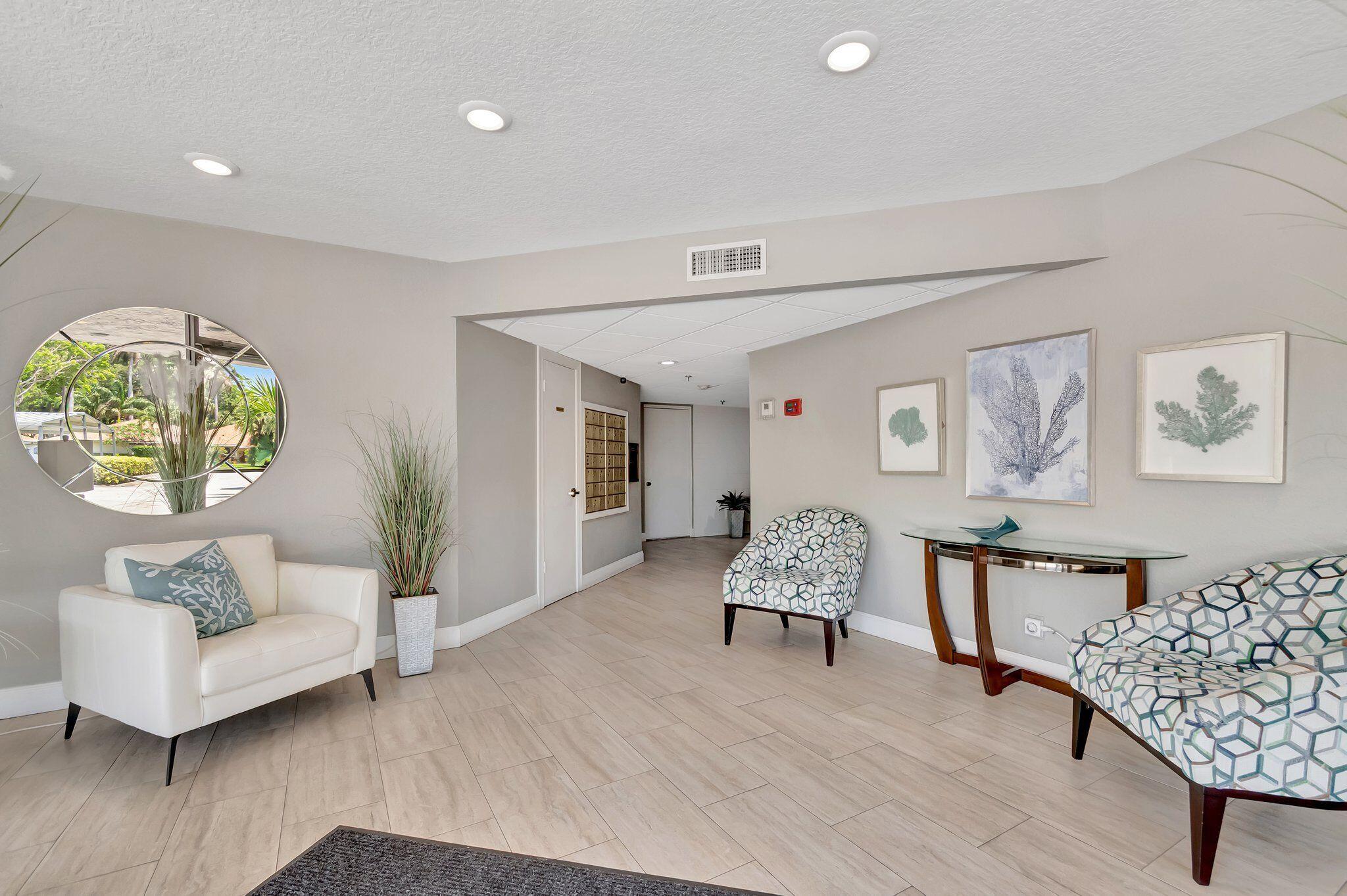 8200 Lakeshore #507, Hypoluxo FL 33462