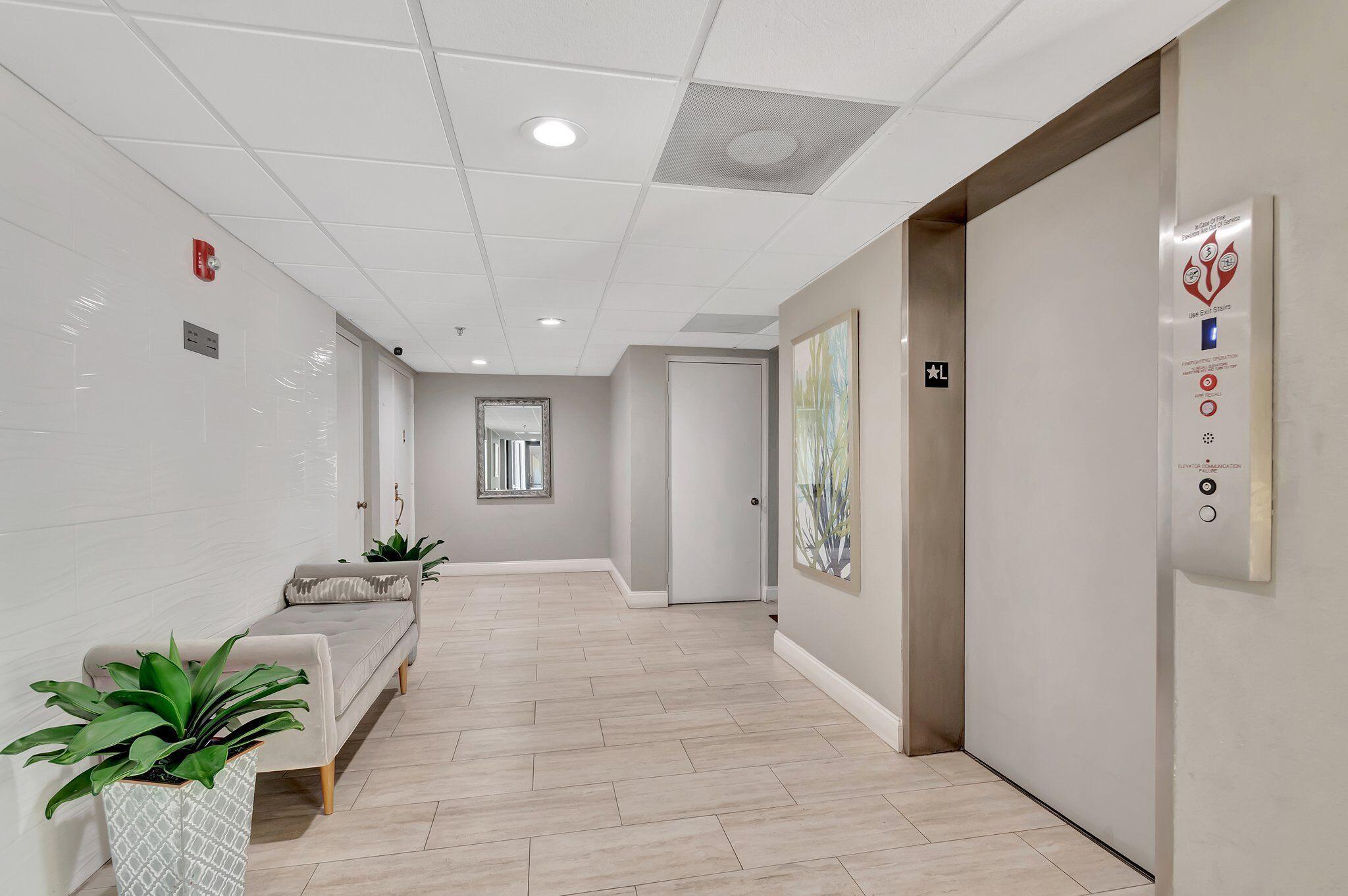 8200 Lakeshore #507, Hypoluxo FL 33462