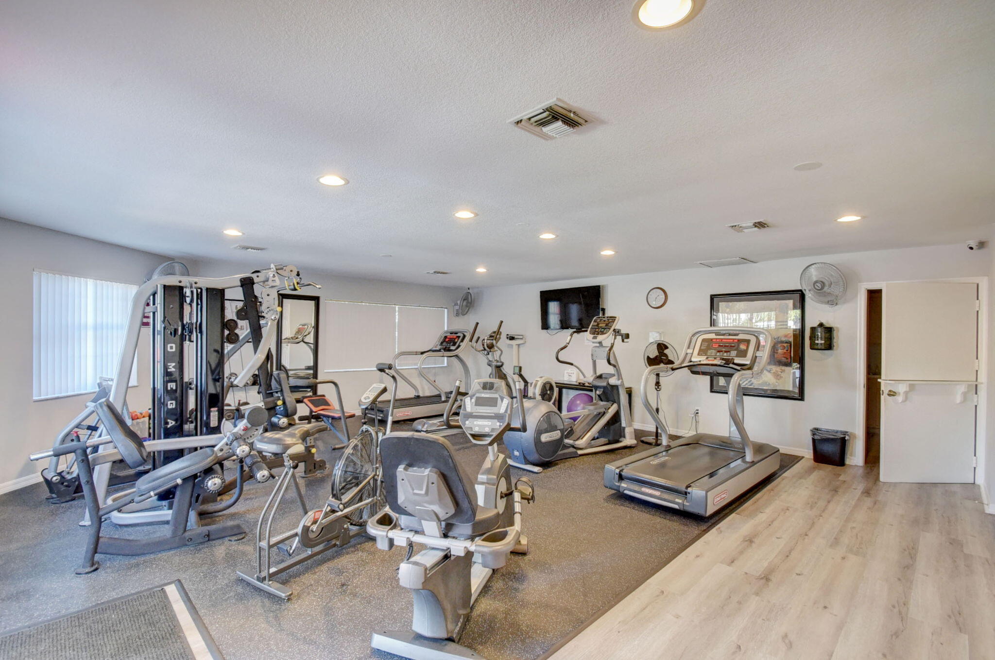 8200 Lakeshore #507, Hypoluxo FL 33462