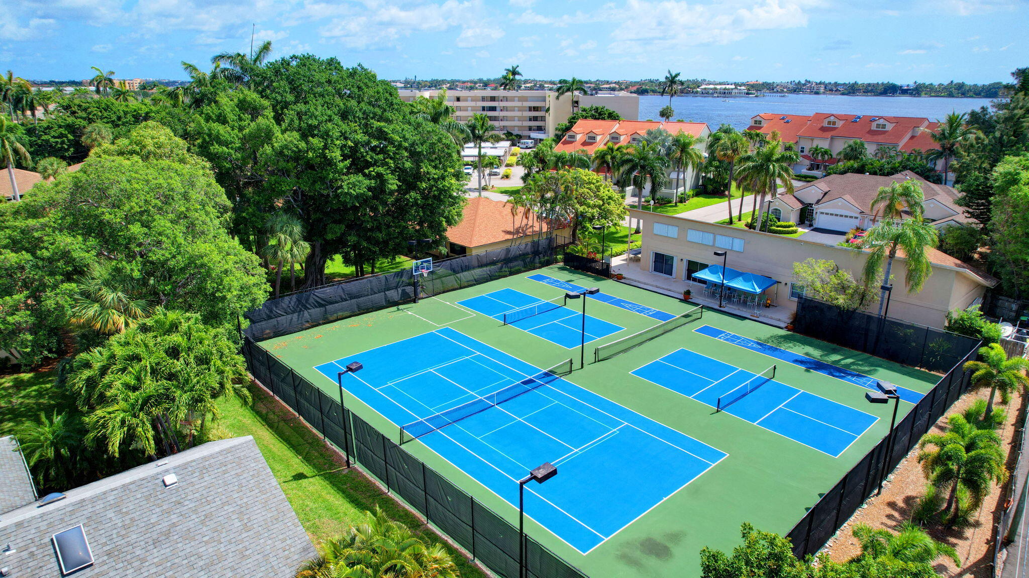 8200 Lakeshore #507, Hypoluxo FL 33462