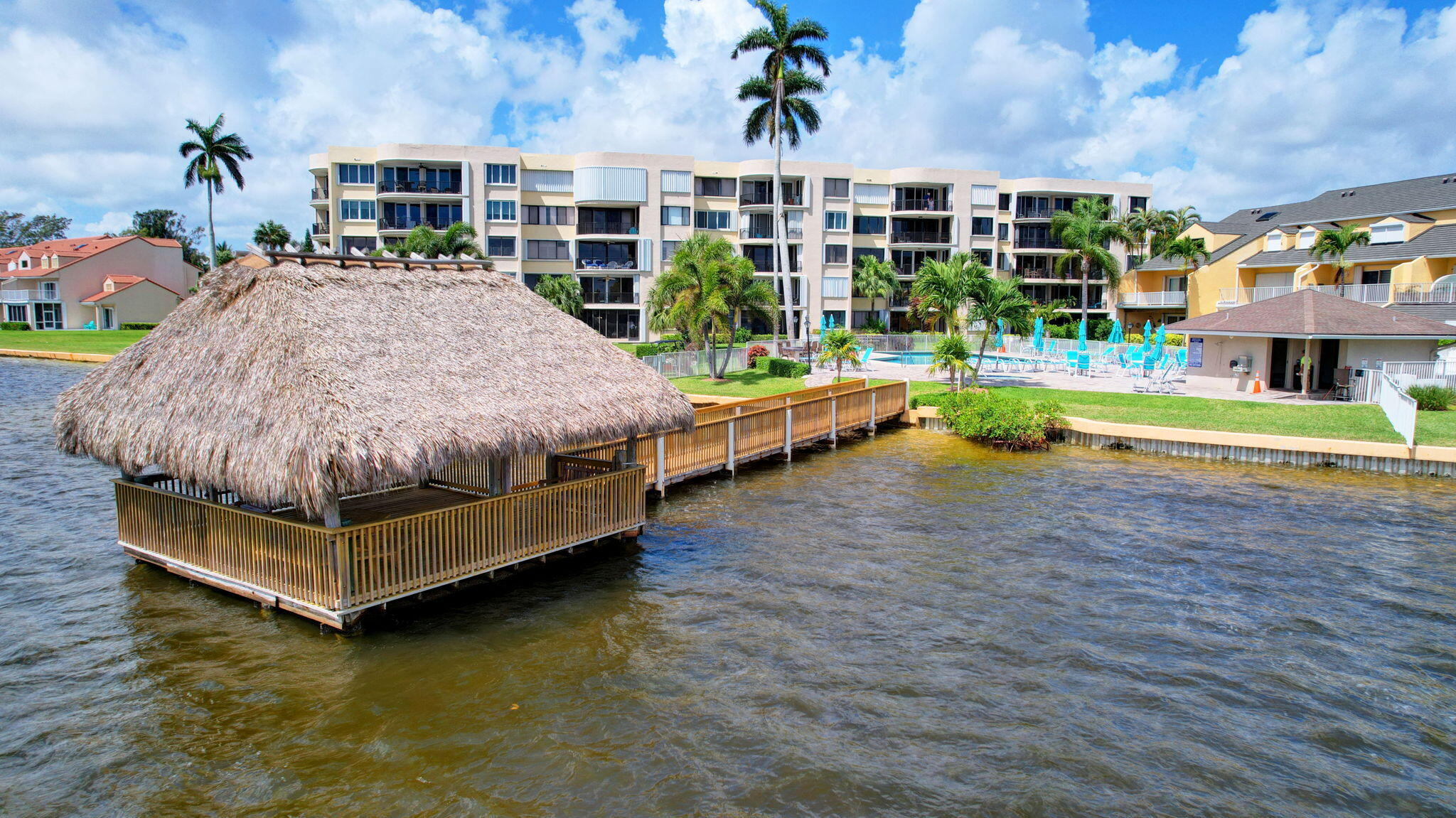 8200 Lakeshore #507, Hypoluxo FL 33462