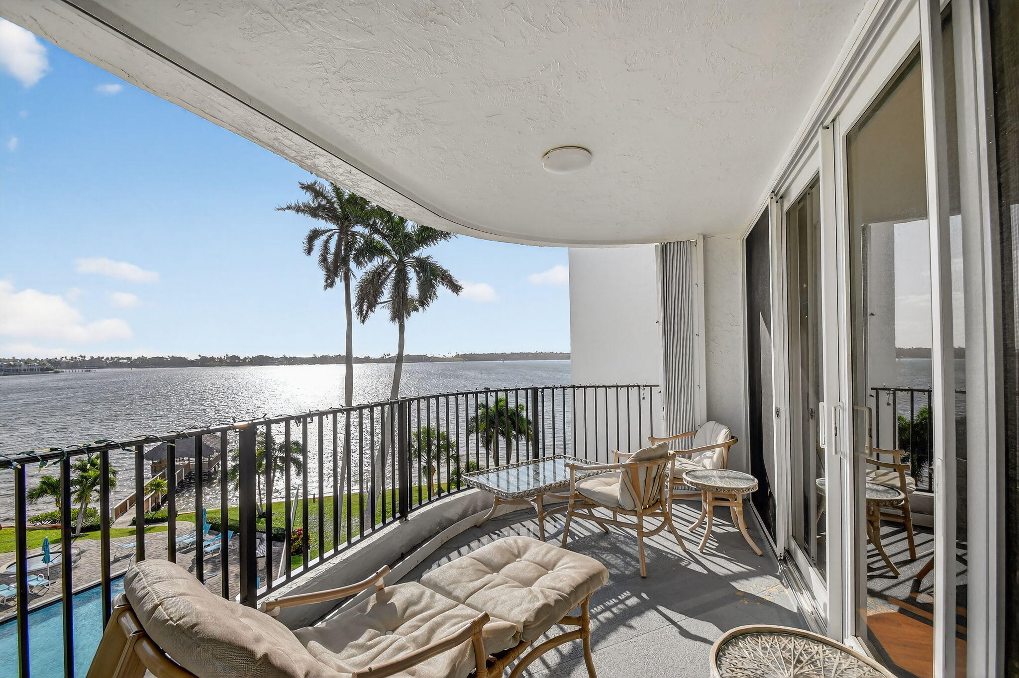 8200 Lakeshore #507, Hypoluxo FL 33462