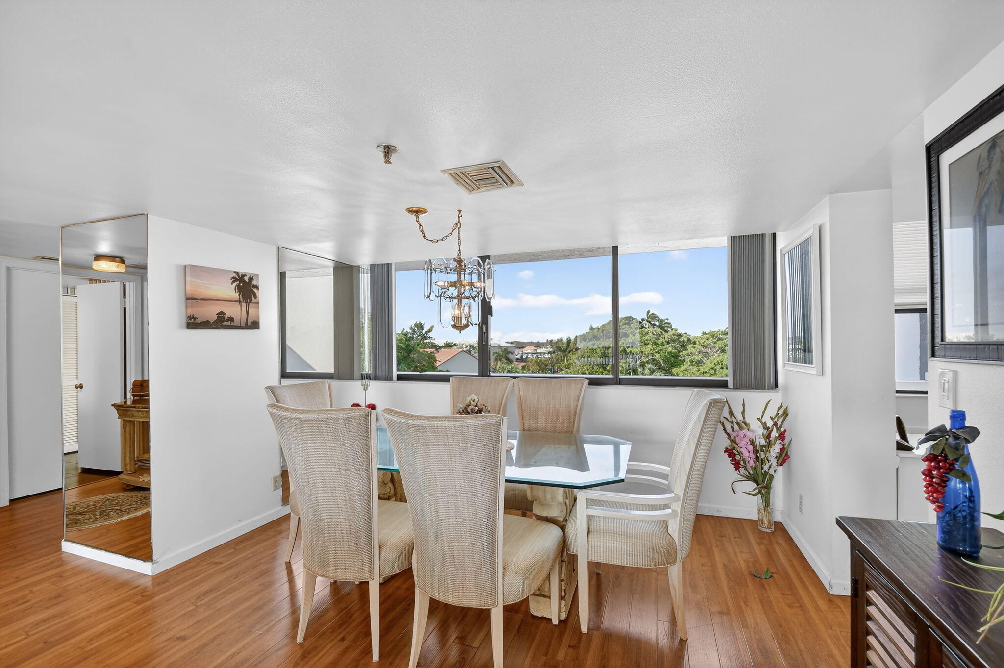 8200 Lakeshore #507, Hypoluxo FL 33462