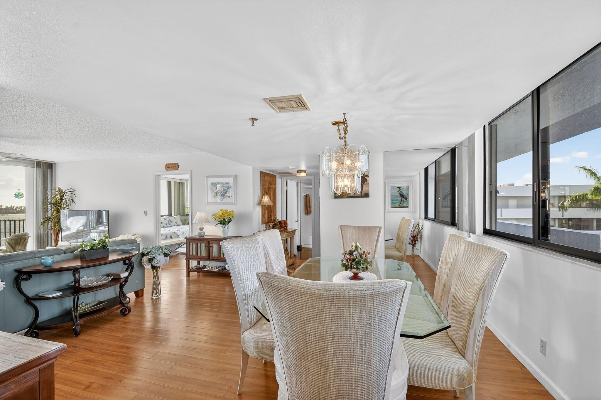8200 Lakeshore #507, Hypoluxo FL 33462