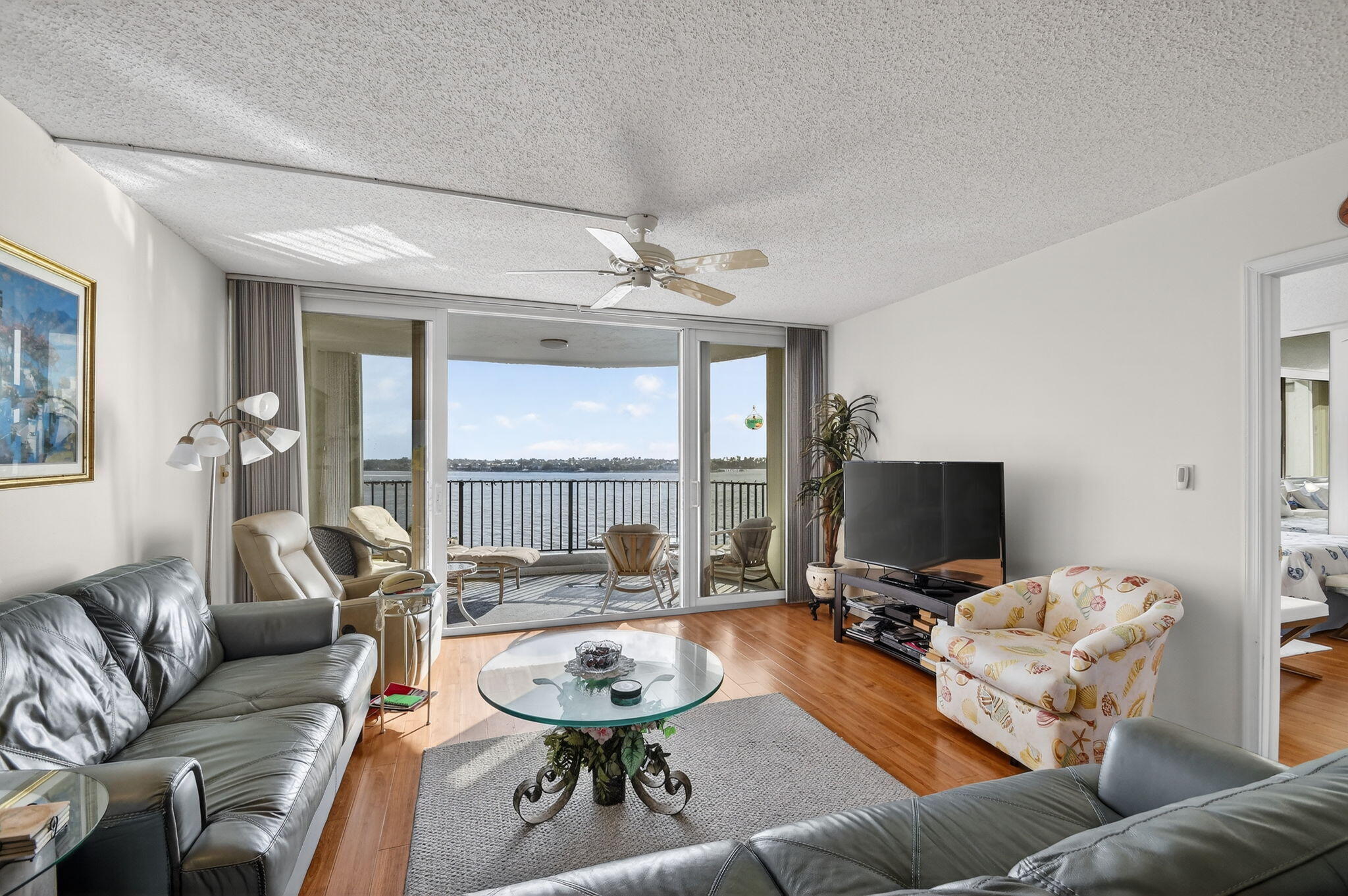 8200 Lakeshore #507, Hypoluxo FL 33462