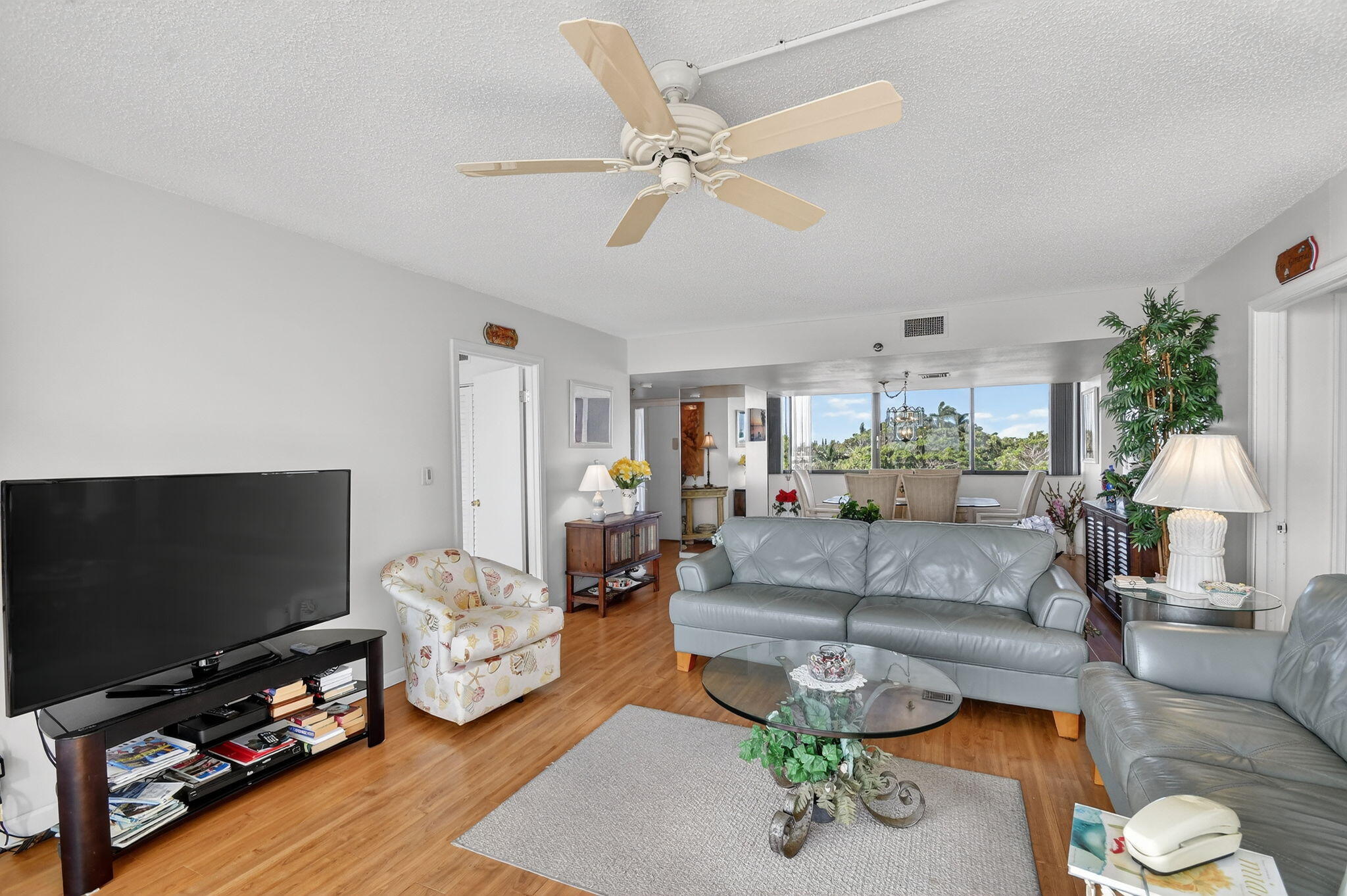 8200 Lakeshore #507, Hypoluxo FL 33462