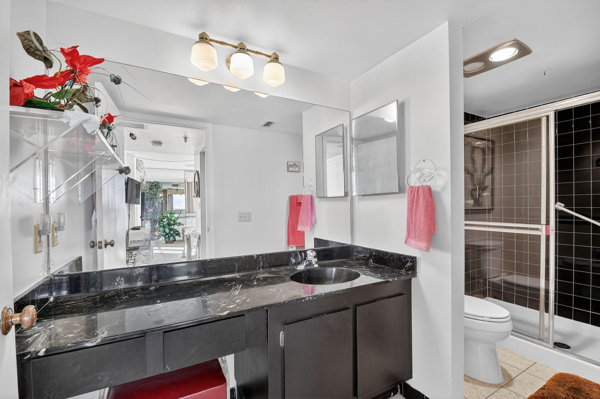 8200 Lakeshore #507, Hypoluxo FL 33462