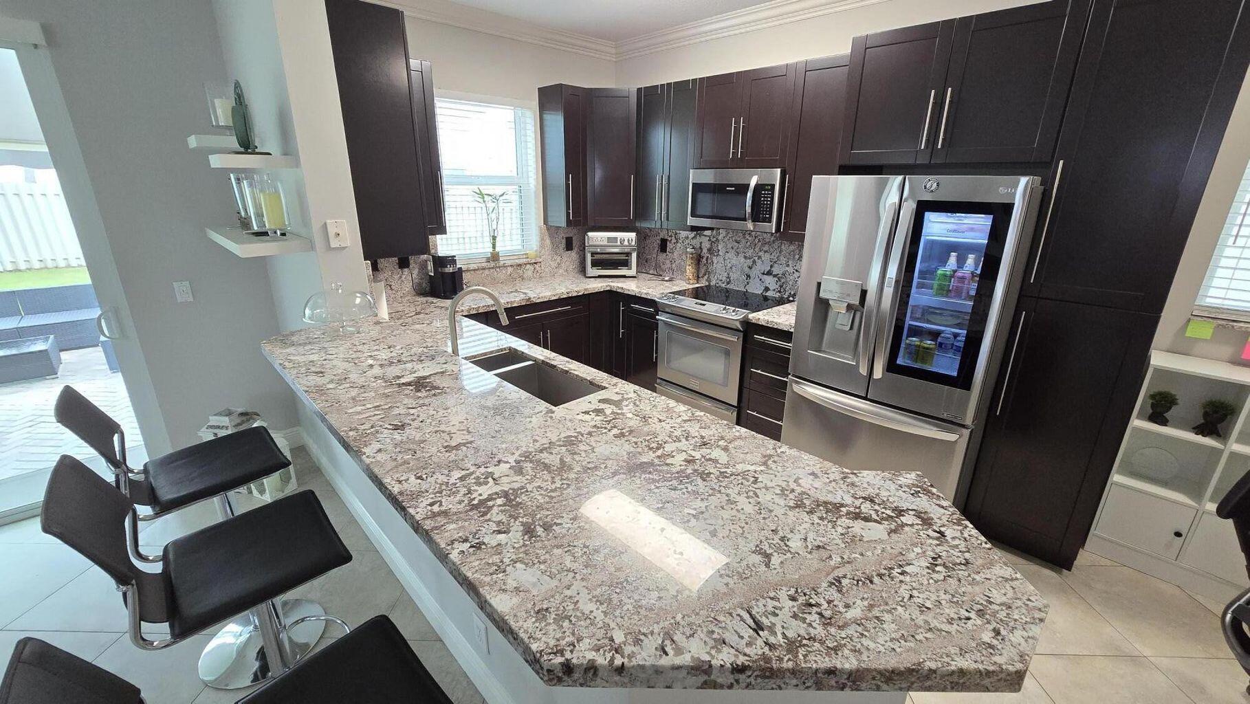 6878 NW 33rd, Margate FL 33063