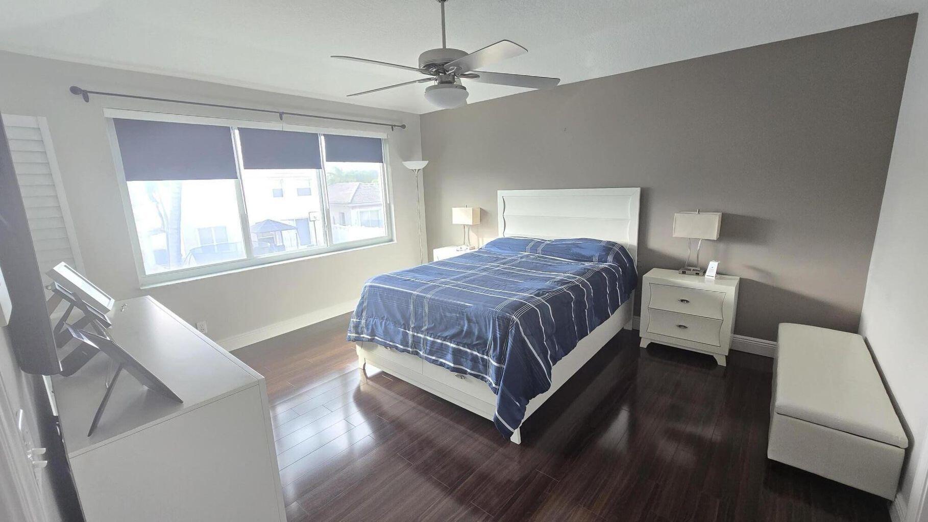 6878 NW 33rd, Margate FL 33063