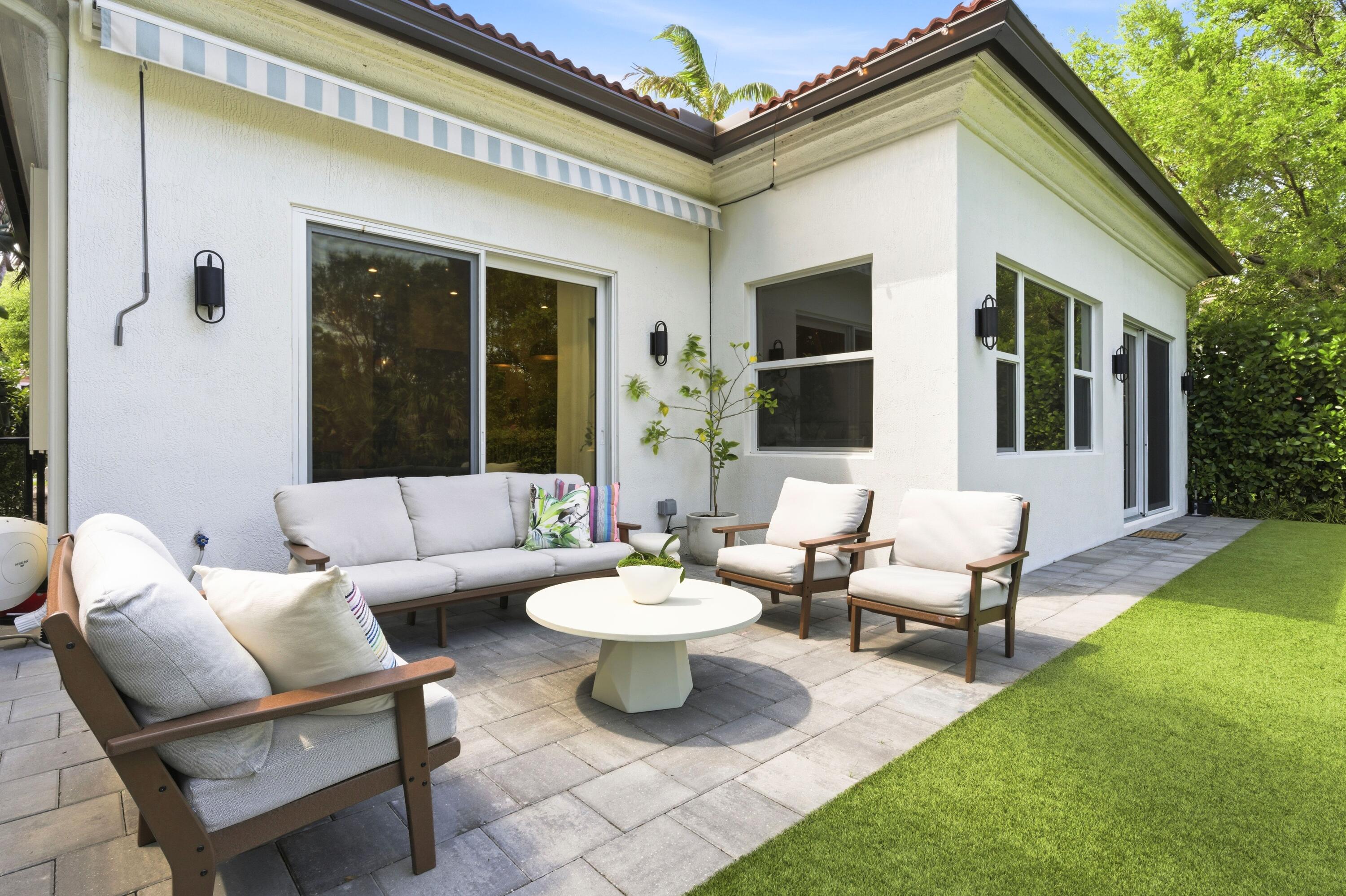 943 Mill Creek, Palm Beach Gardens FL 33410