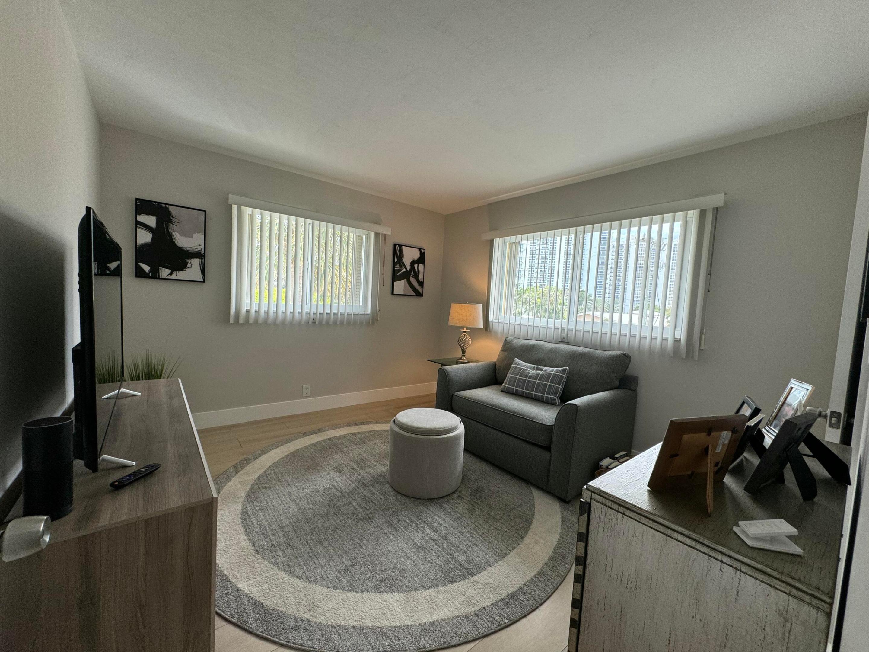 3201 NE 29th #308, Fort Lauderdale FL 33308