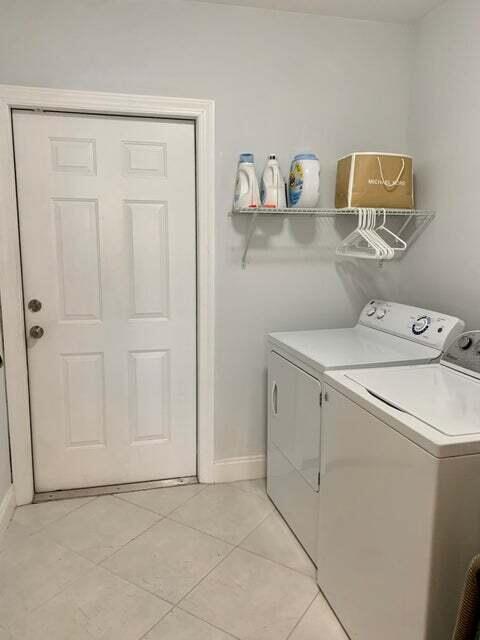 3230 Aqua Vista, Pompano Beach FL 33062