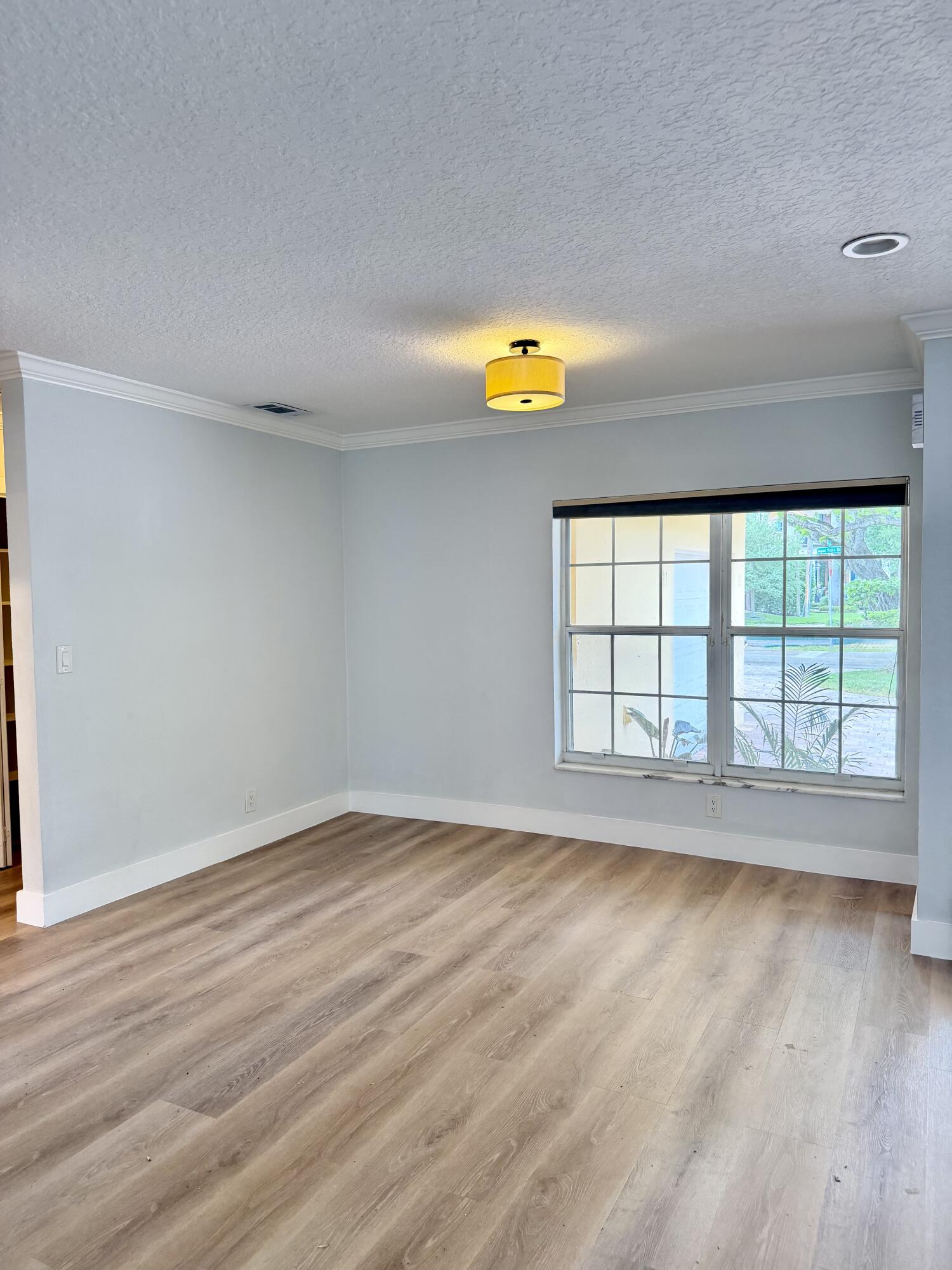 3230 Aqua Vista, Pompano Beach FL 33062