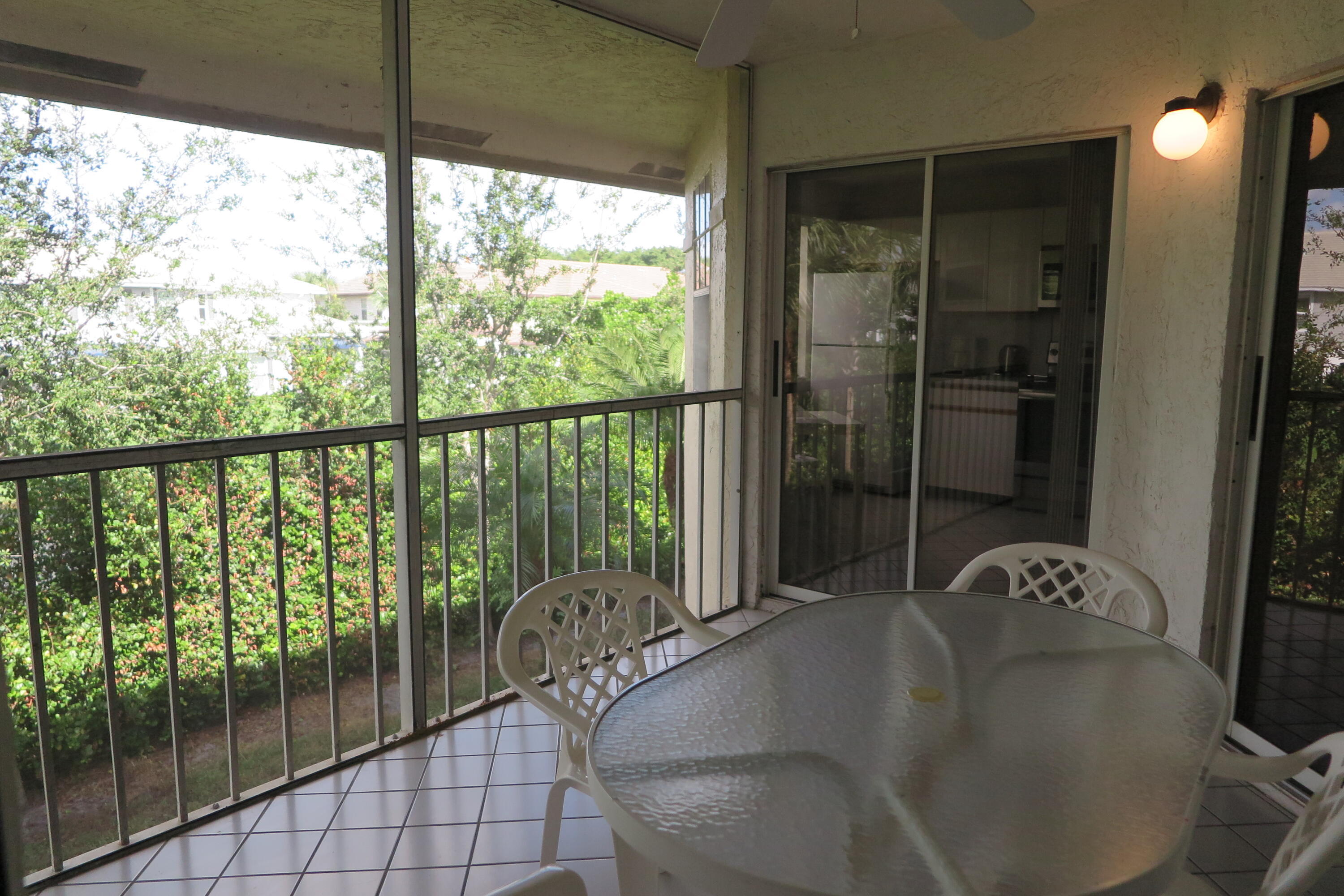6707 Via Regina, Boca Raton FL 33433