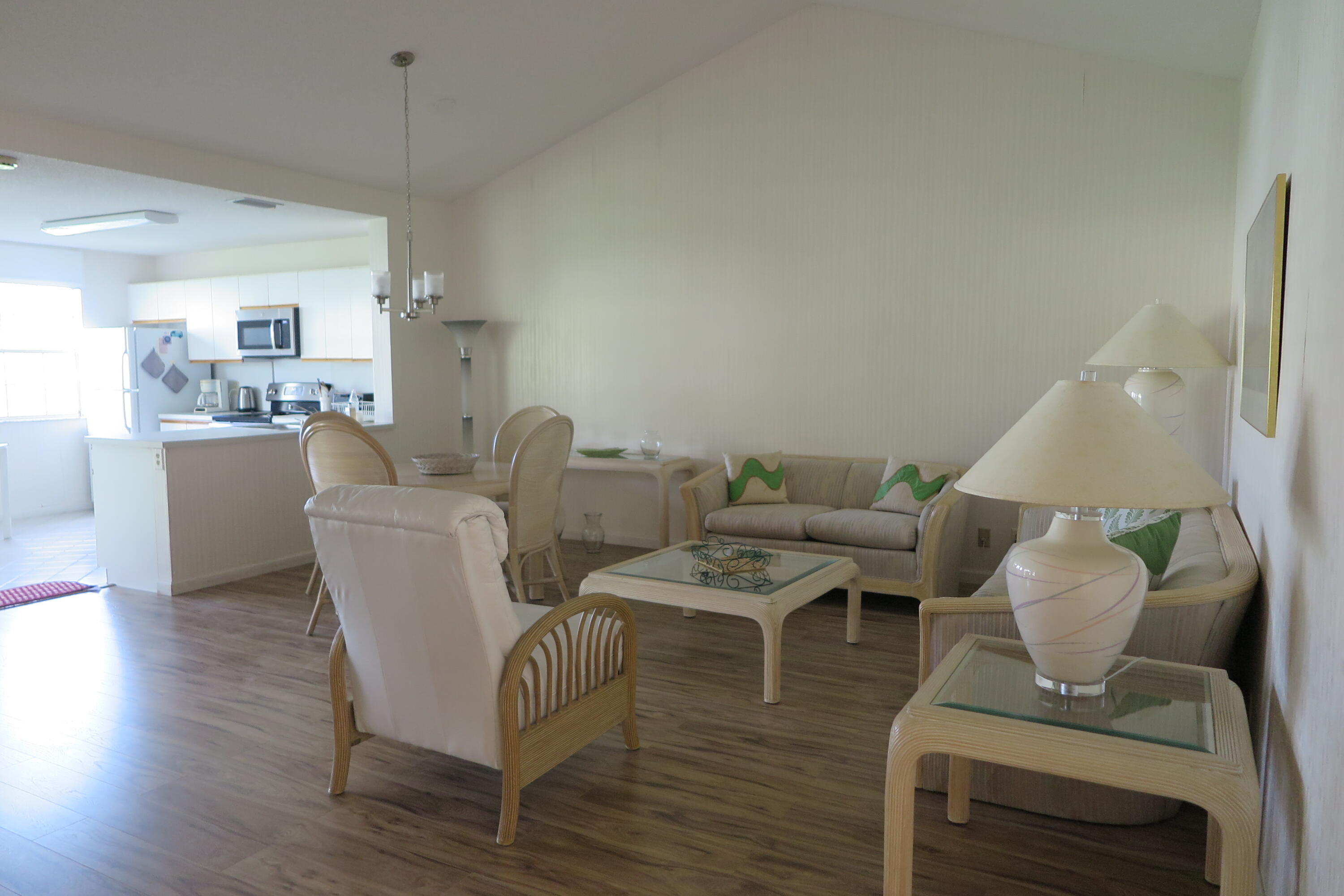 6707 Via Regina, Boca Raton FL 33433