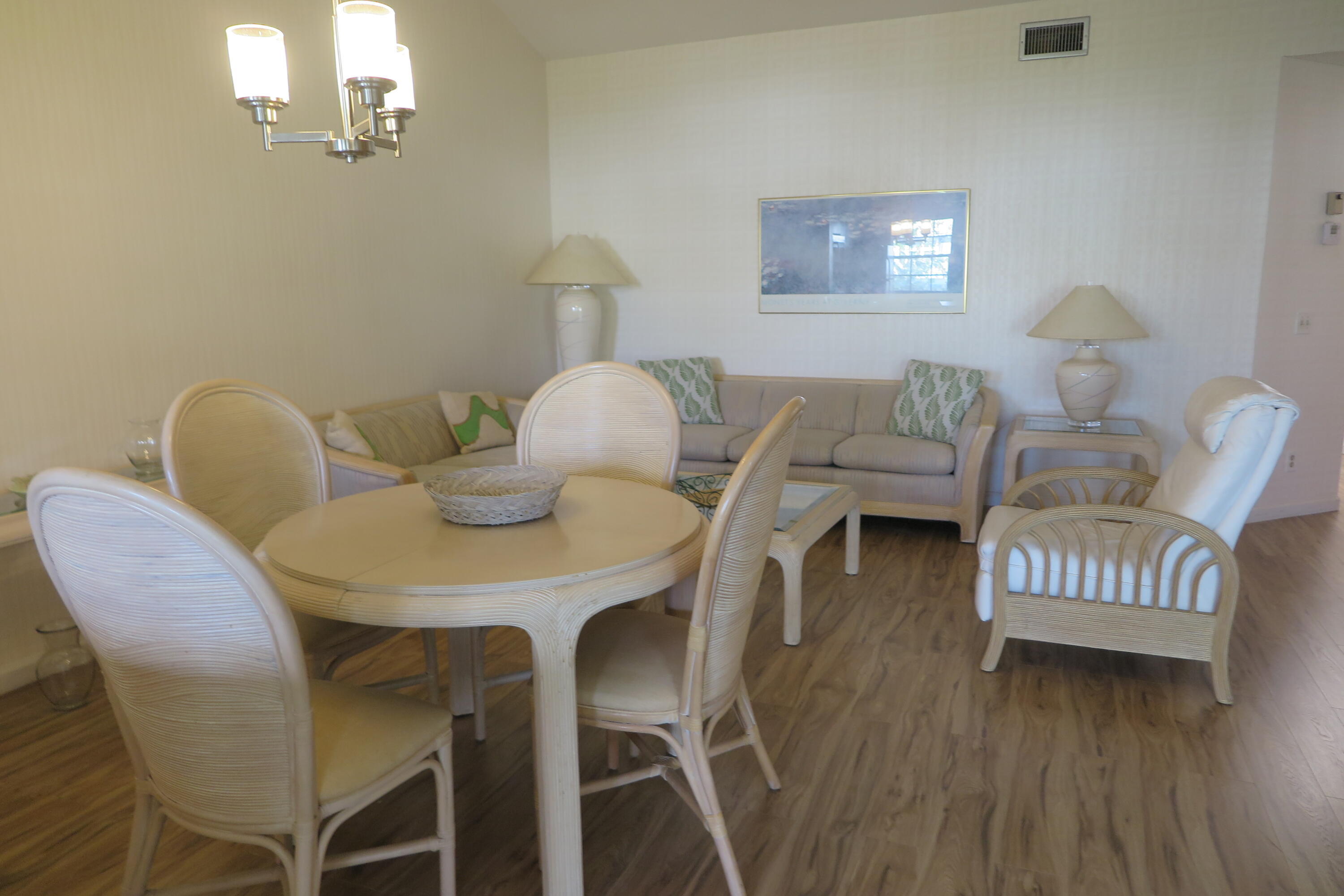 6707 Via Regina, Boca Raton FL 33433