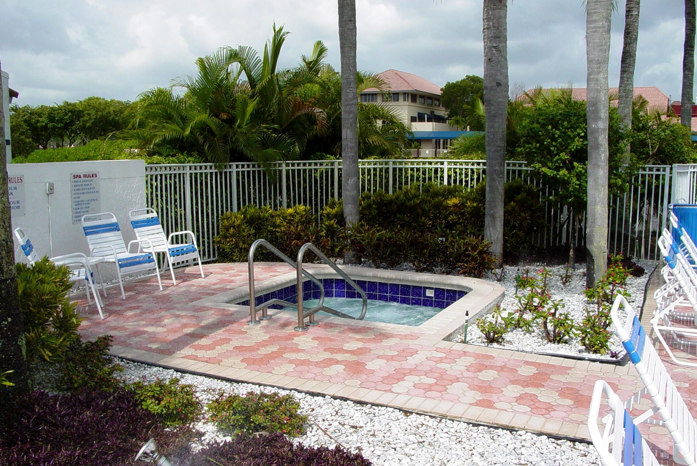 6671 Via Regina #6671, Boca Raton FL 33433