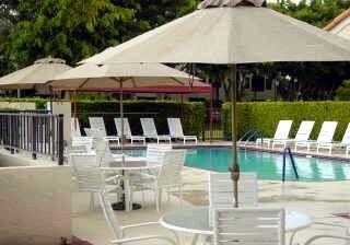 7472 La Paz #304, Boca Raton FL 33433