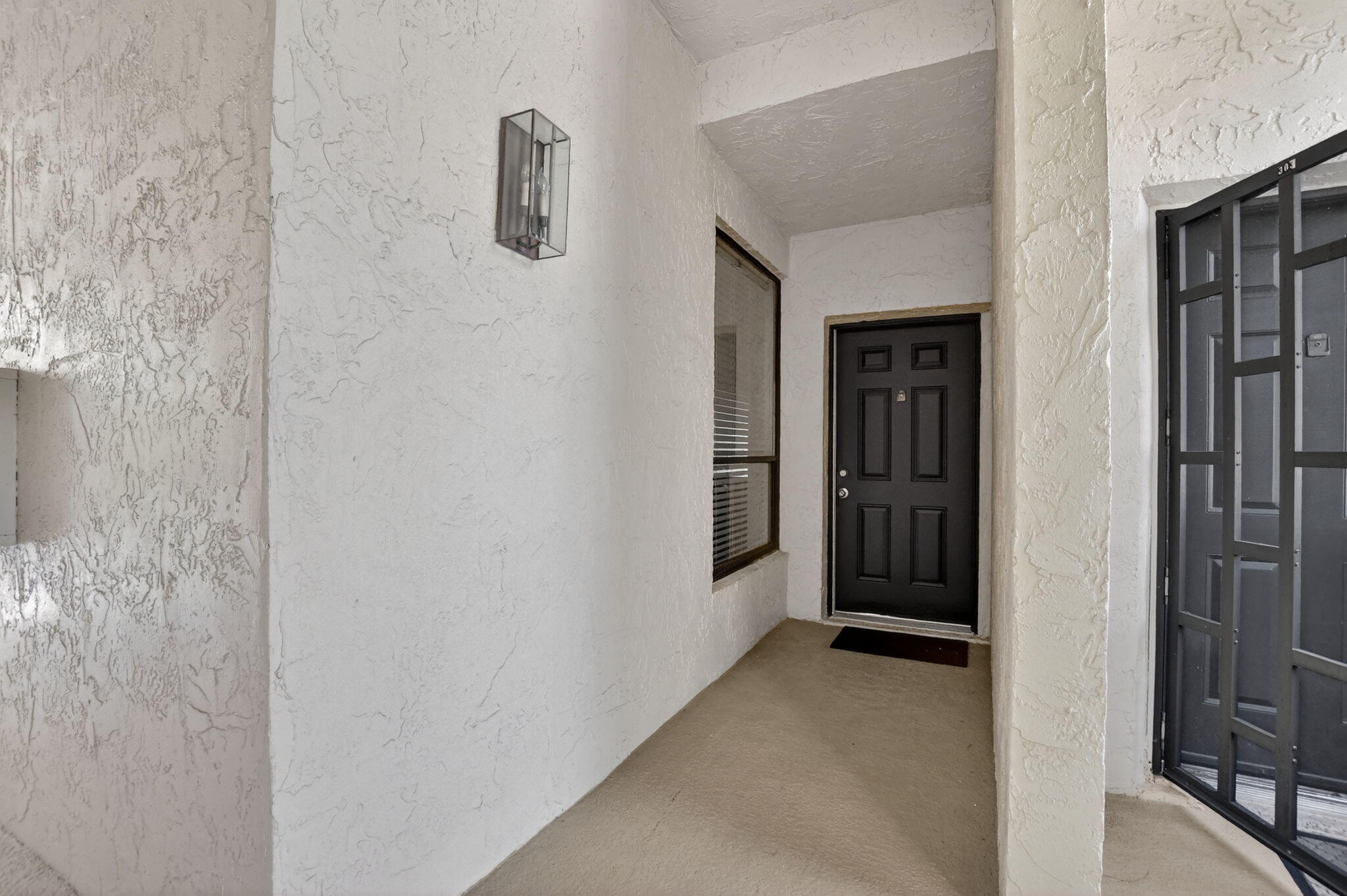 7472 La Paz #304, Boca Raton FL 33433