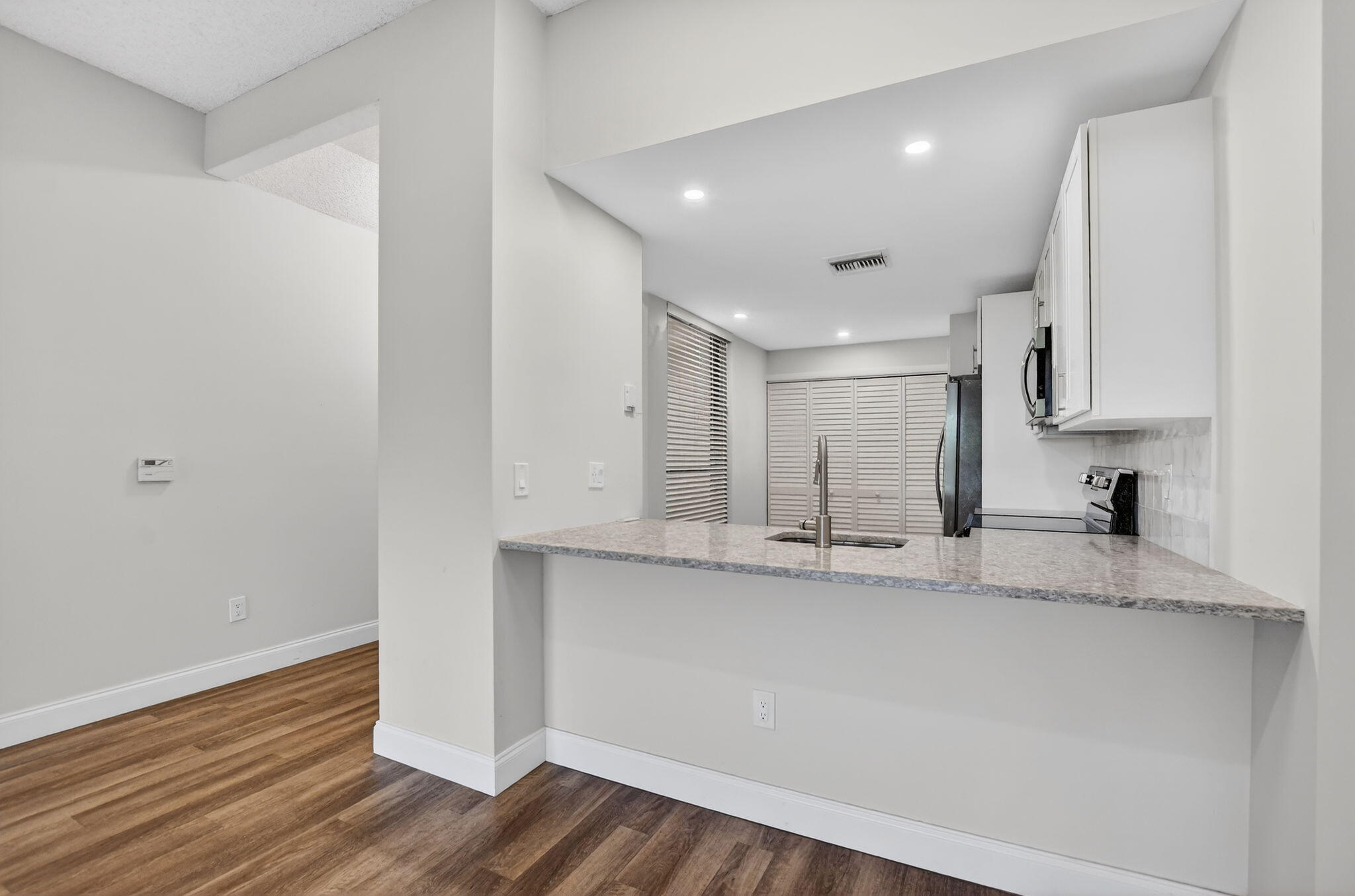 7472 La Paz #304, Boca Raton FL 33433