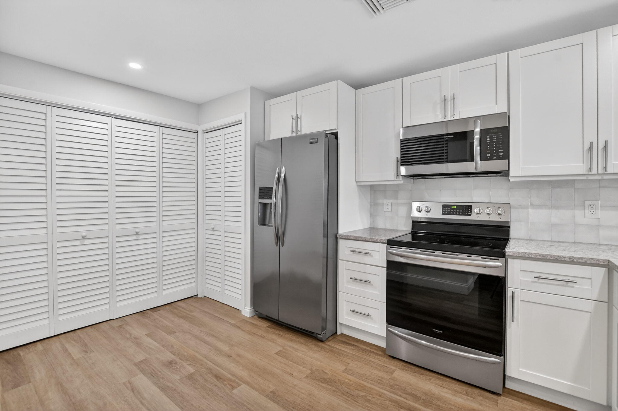 7472 La Paz #304, Boca Raton FL 33433