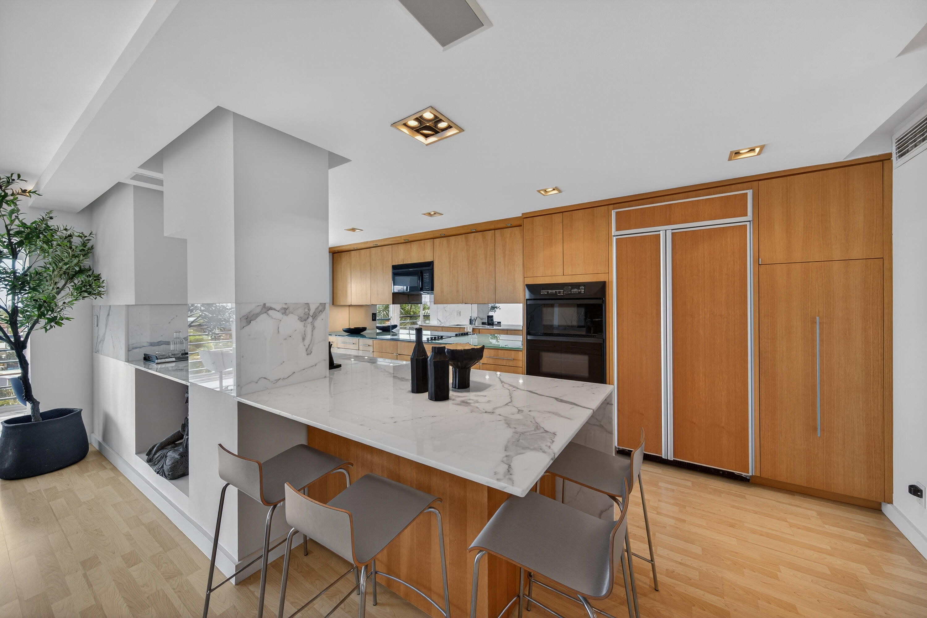 3050 NE 47th #607, Fort Lauderdale FL 33308