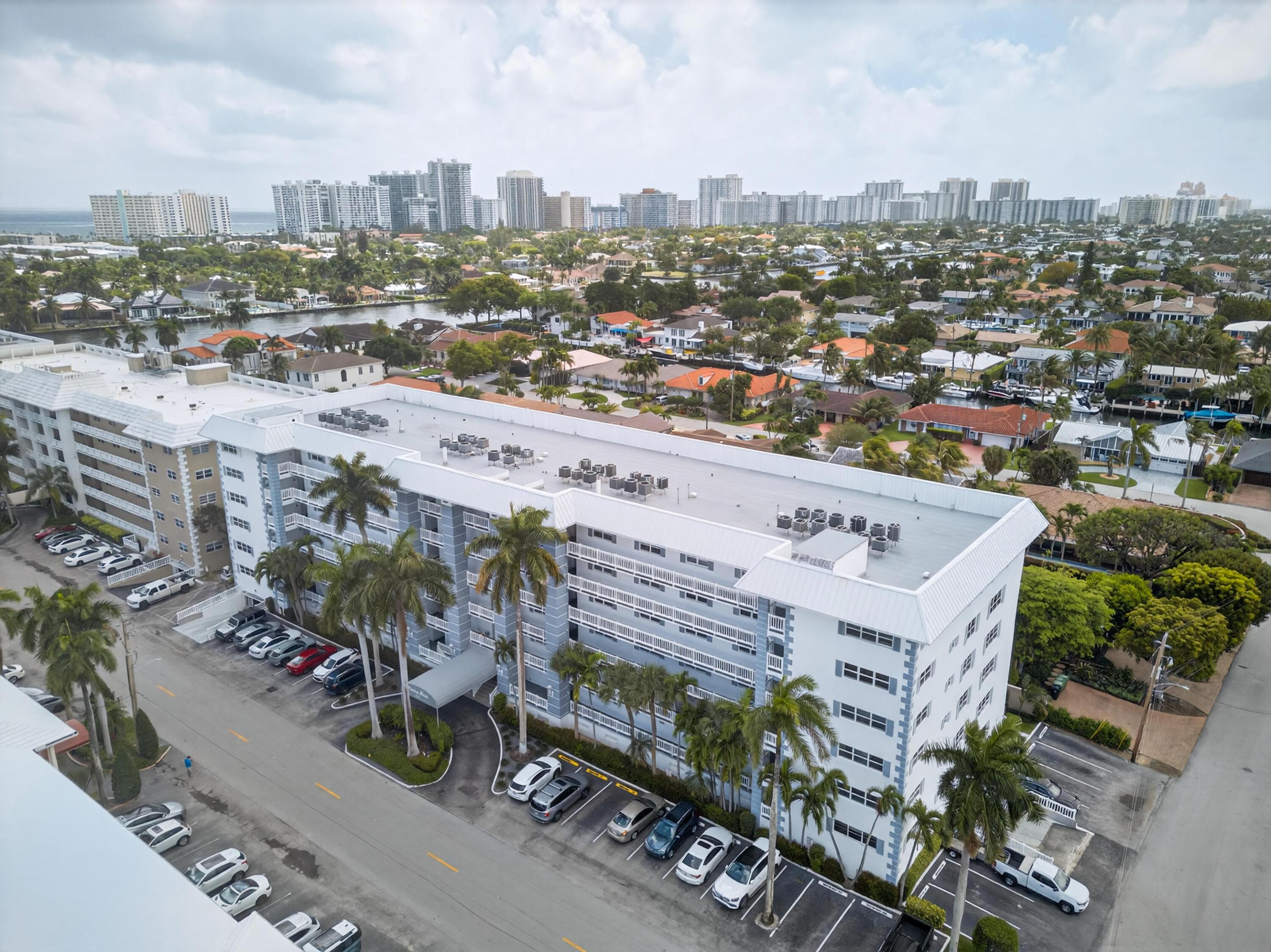 3050 NE 47th #607, Fort Lauderdale FL 33308