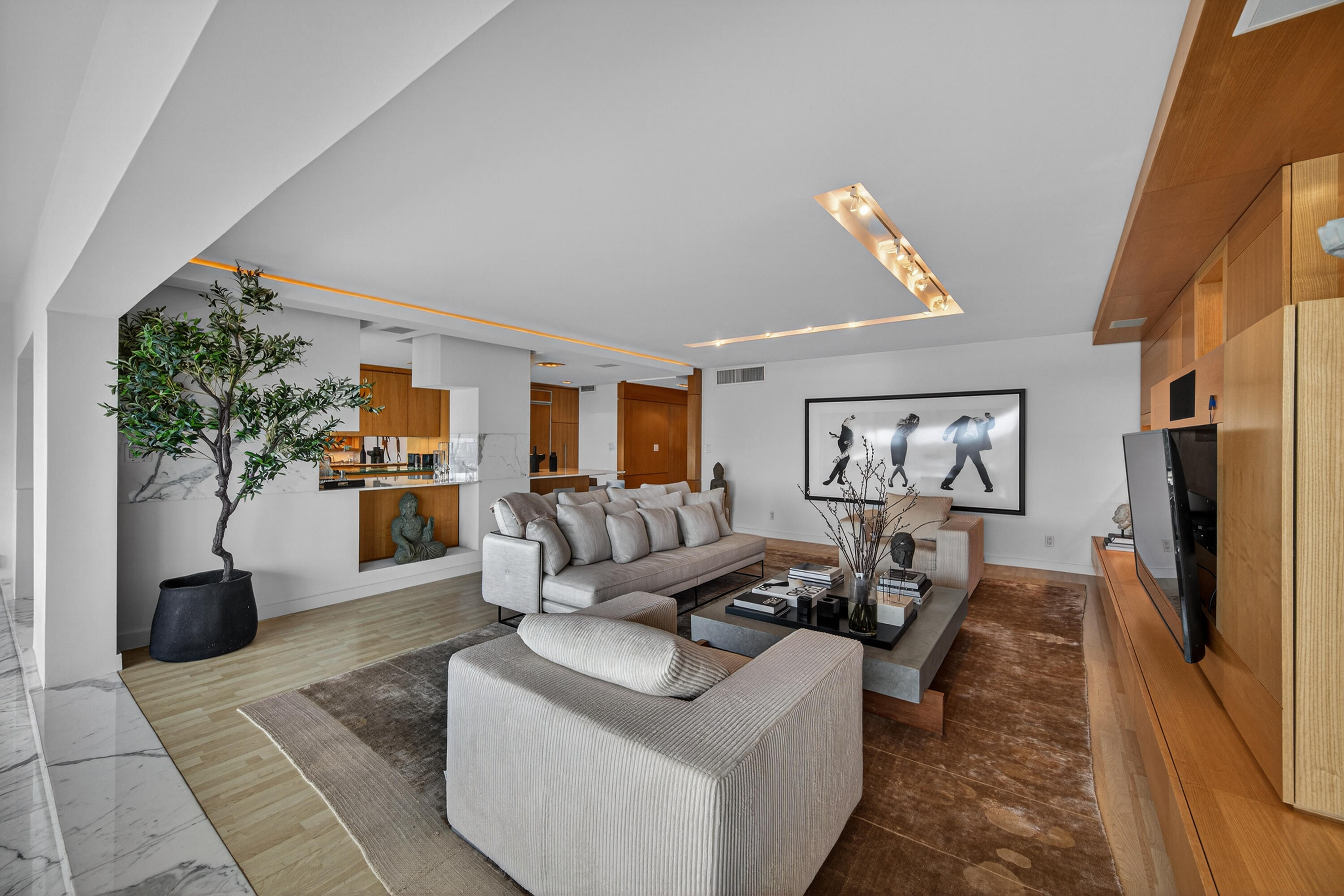 3050 NE 47th #607, Fort Lauderdale FL 33308